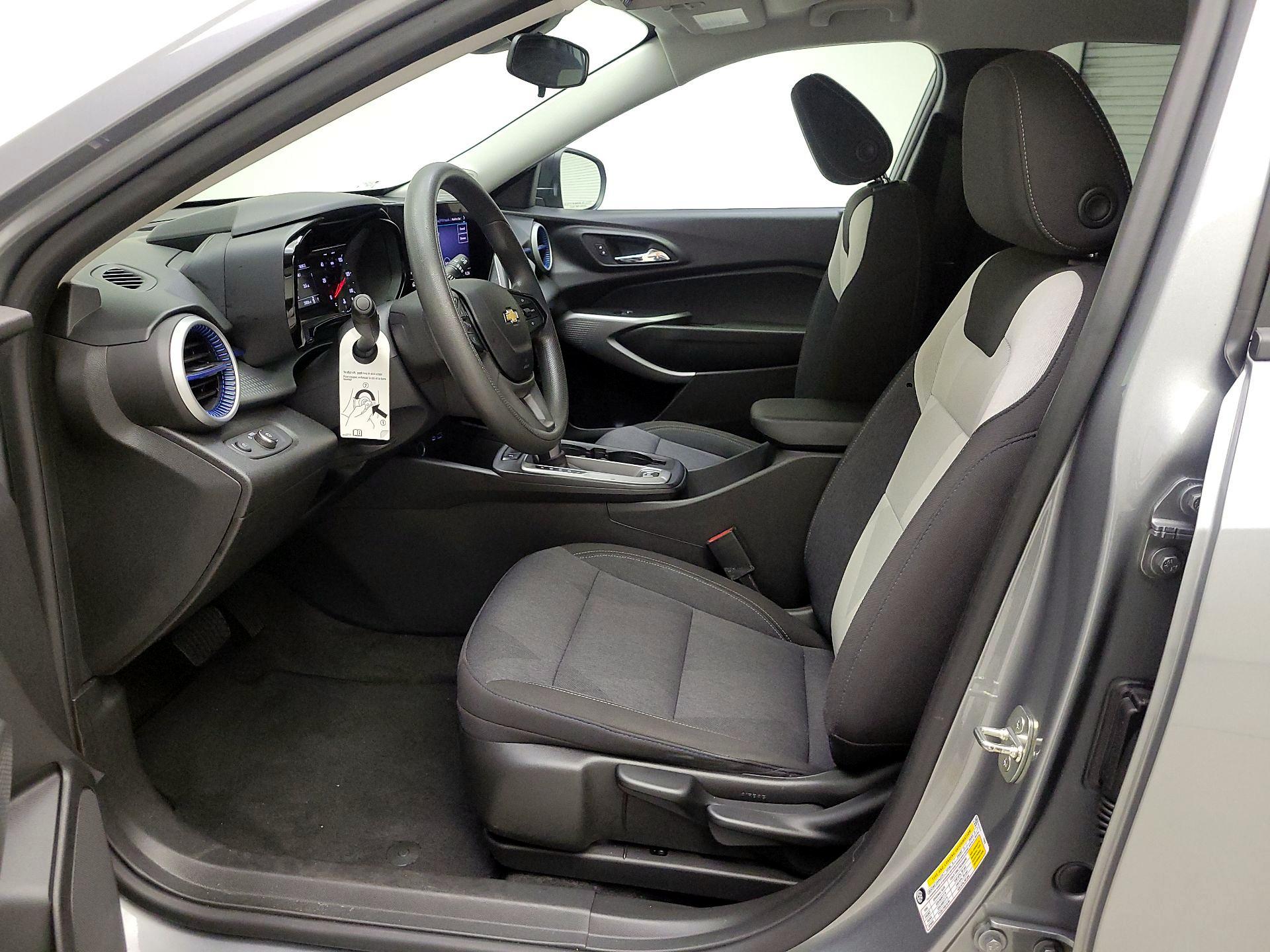 Thumbnail: 2024 Chevrolet Trax - 11