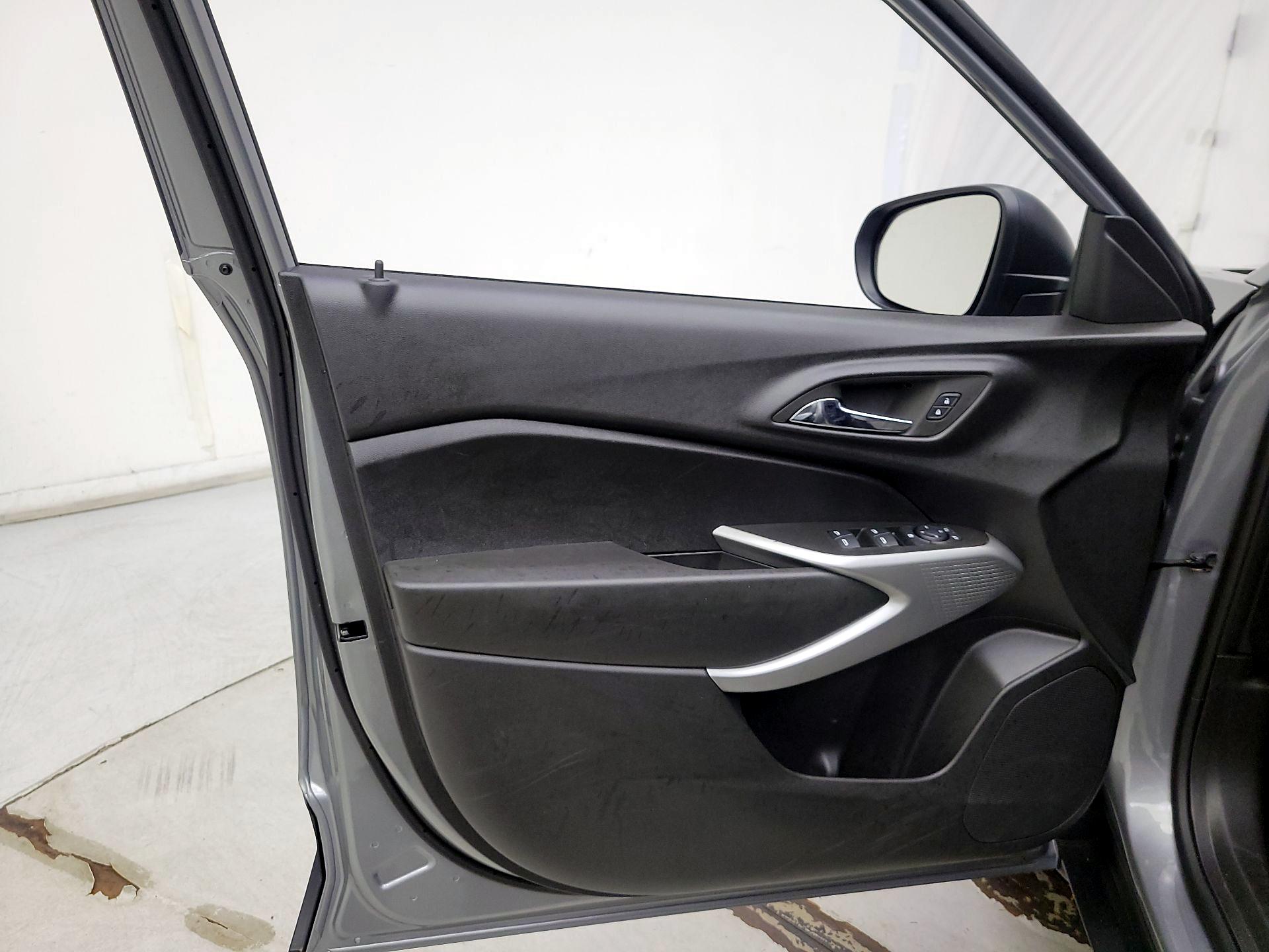 Thumbnail: 2024 Chevrolet Trax - 12