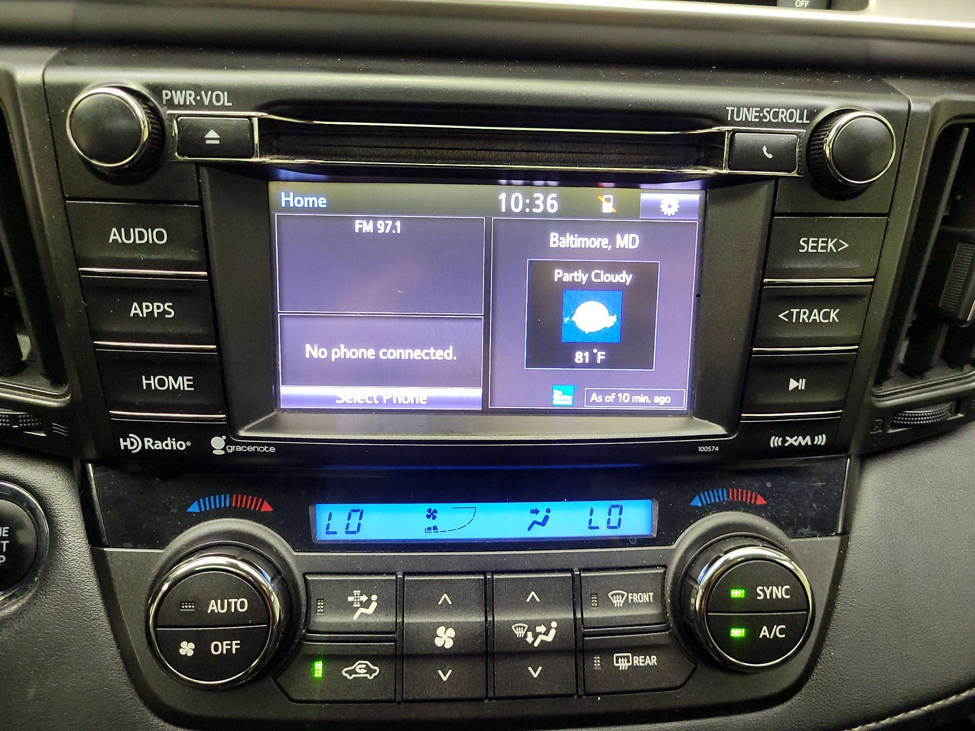 Thumbnail: 2018 Toyota RAV4 - 15