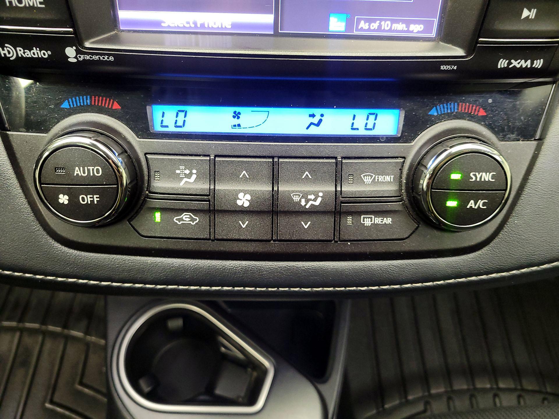 Thumbnail: 2018 Toyota RAV4 - 16