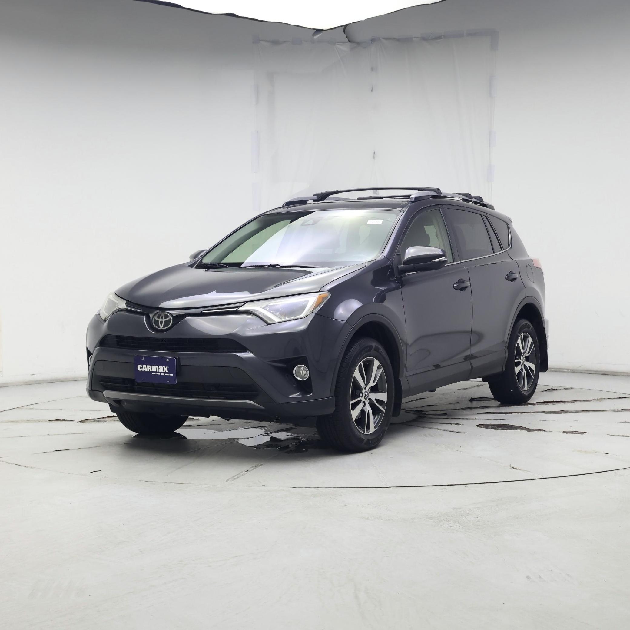 Thumbnail: 2018 Toyota RAV4 - 4