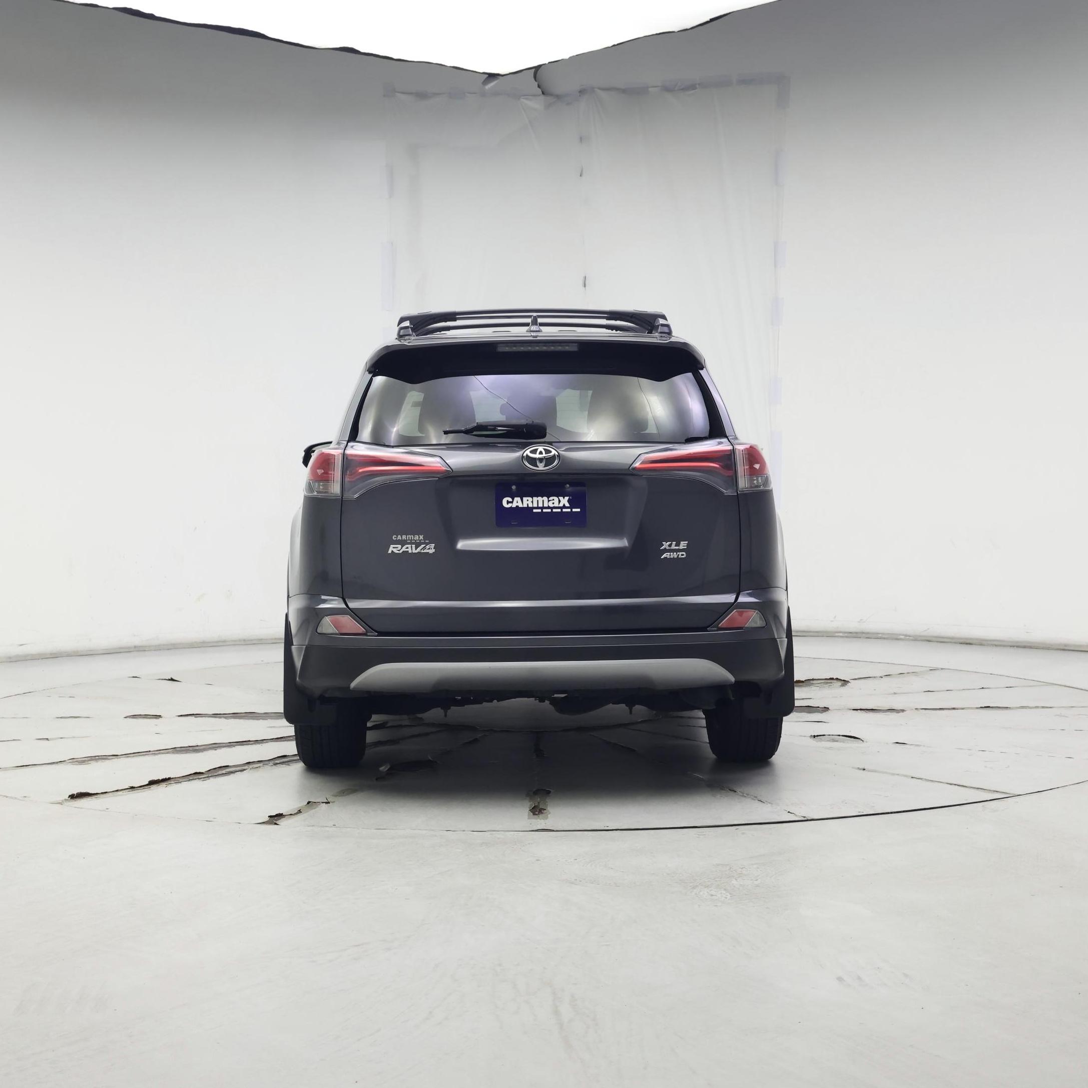 Thumbnail: 2018 Toyota RAV4 - 6