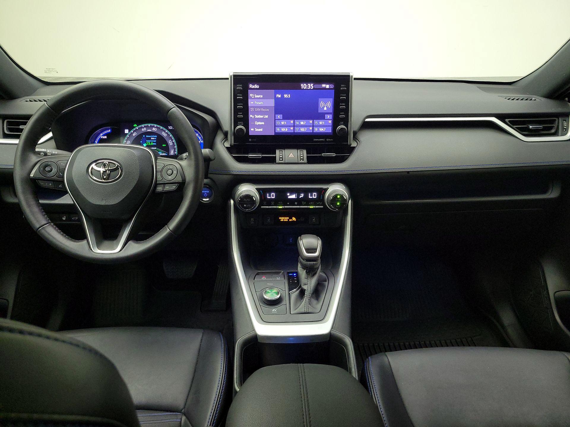 Thumbnail: 2022 Toyota RAV4 - 9