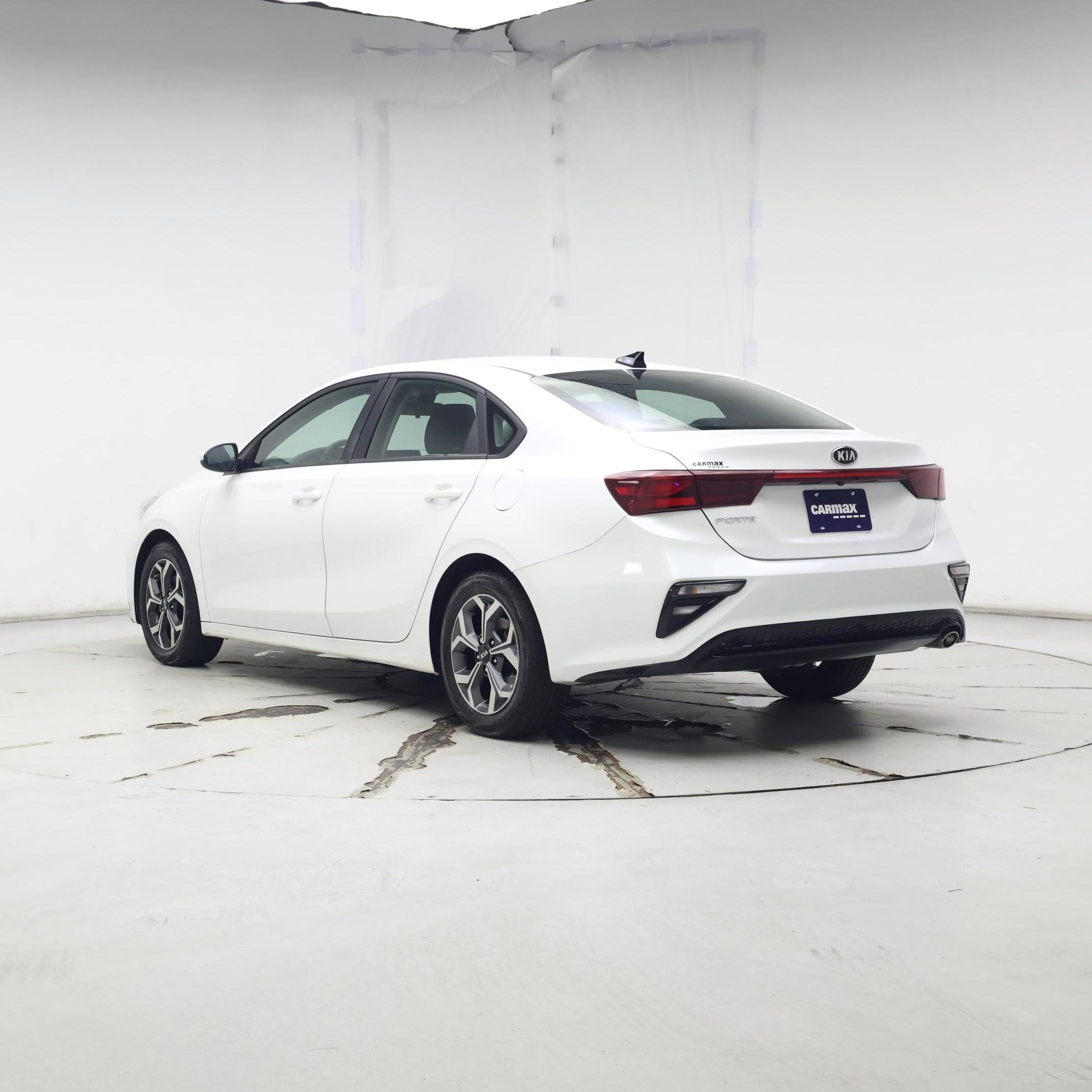 Thumbnail: 2021 Kia Forte - 2