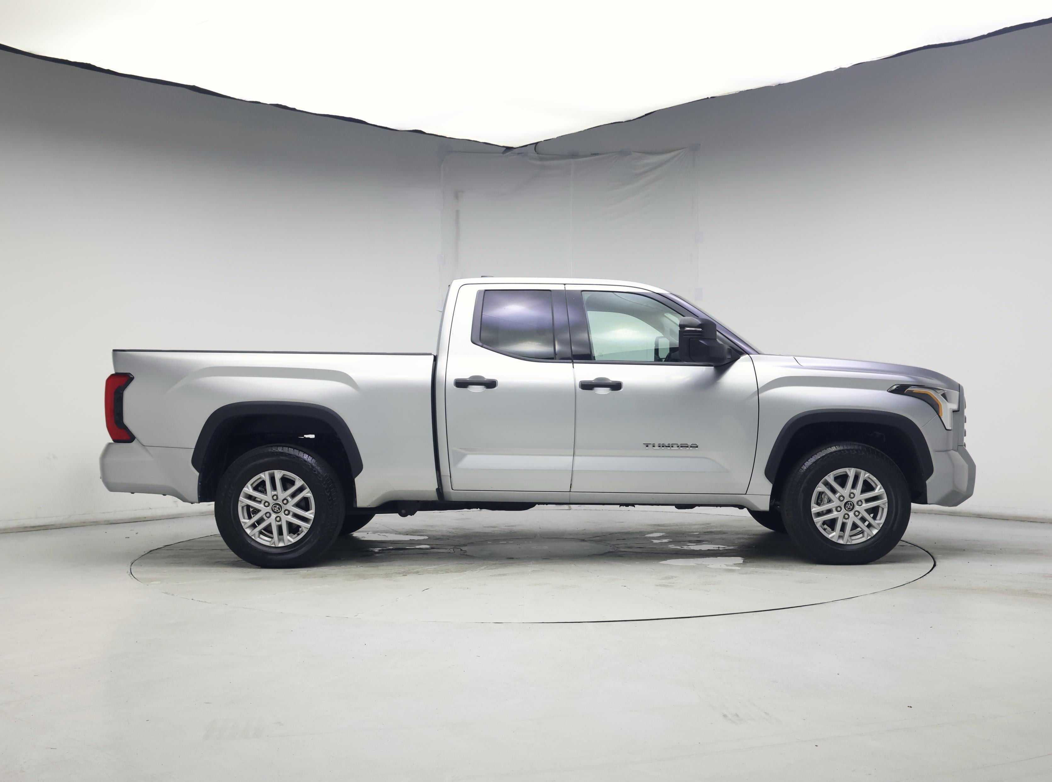 Thumbnail: 2022 Toyota Tundra - 7