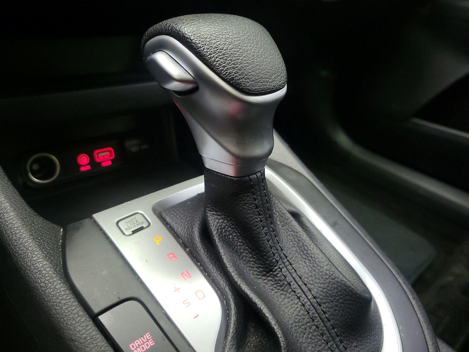 Thumbnail: 2021 Kia Forte - 17