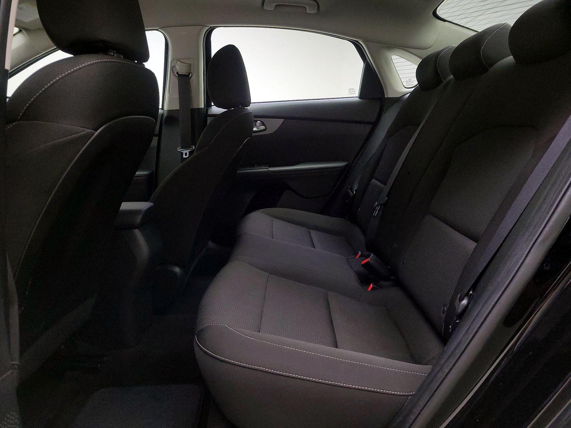 Thumbnail: 2021 Kia Forte - 19