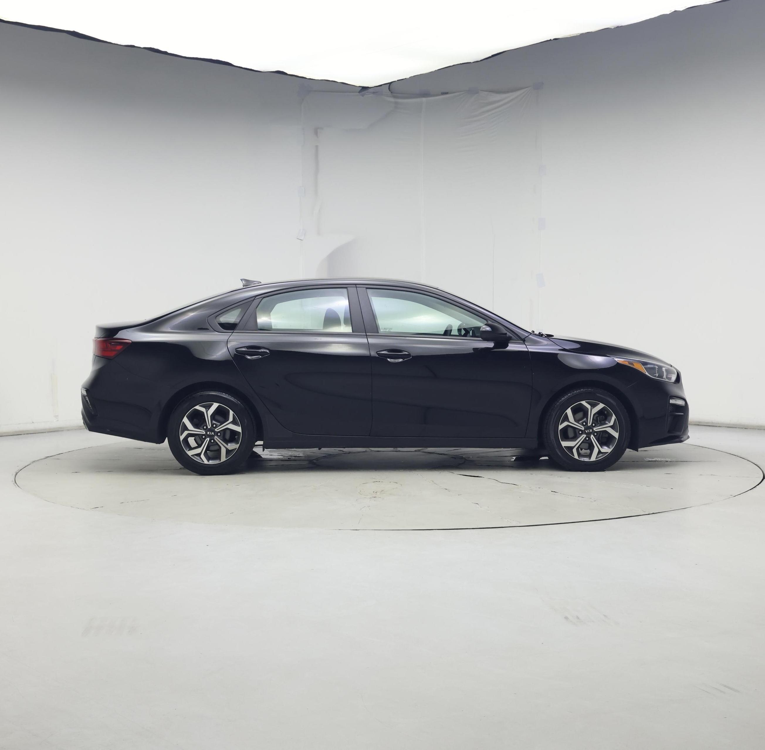 Thumbnail: 2021 Kia Forte - 7