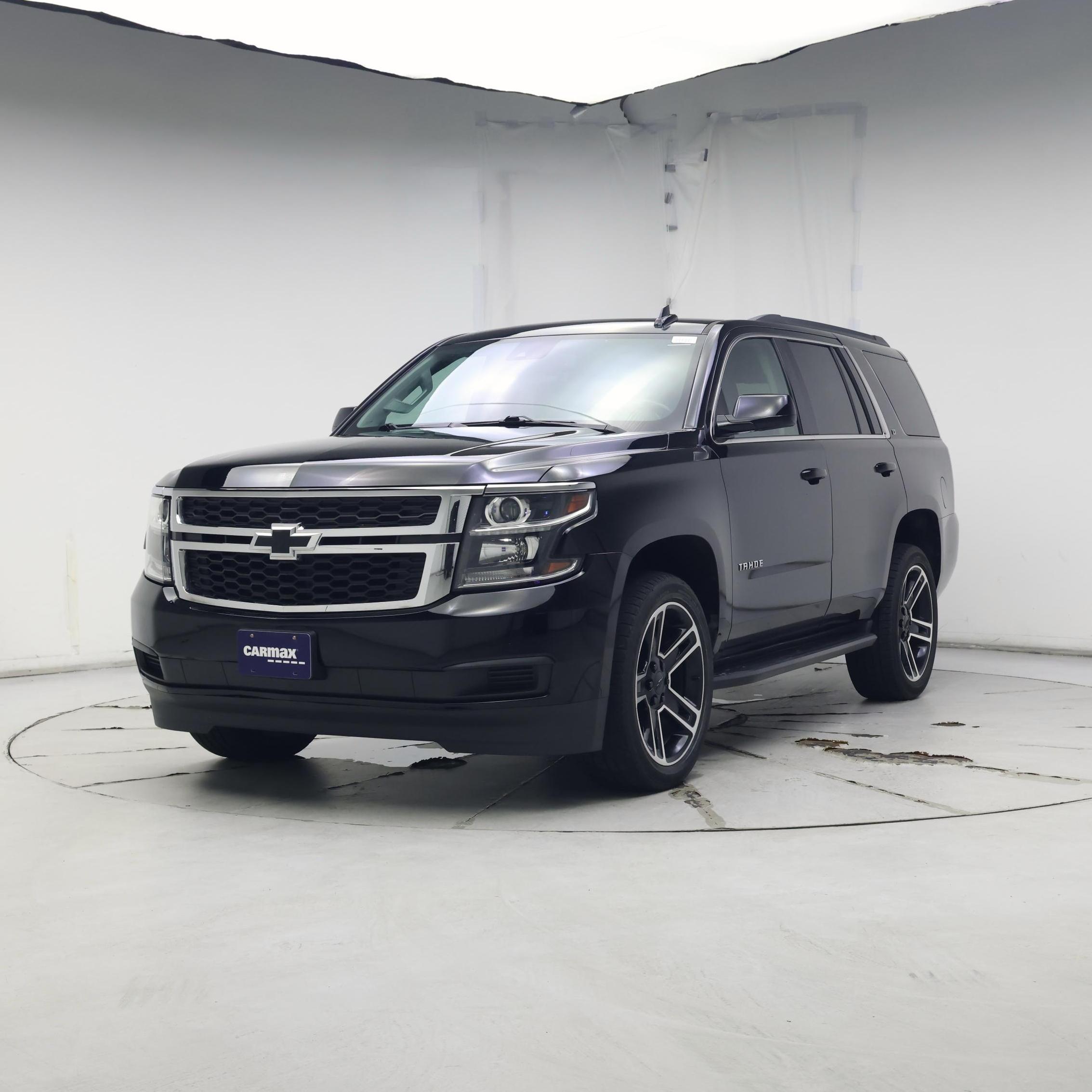 Thumbnail: 2020 Chevrolet Tahoe - 4