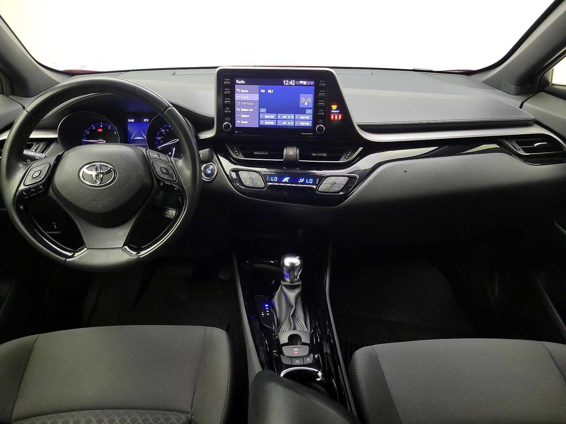 Thumbnail: 2022 Toyota C-HR - 9
