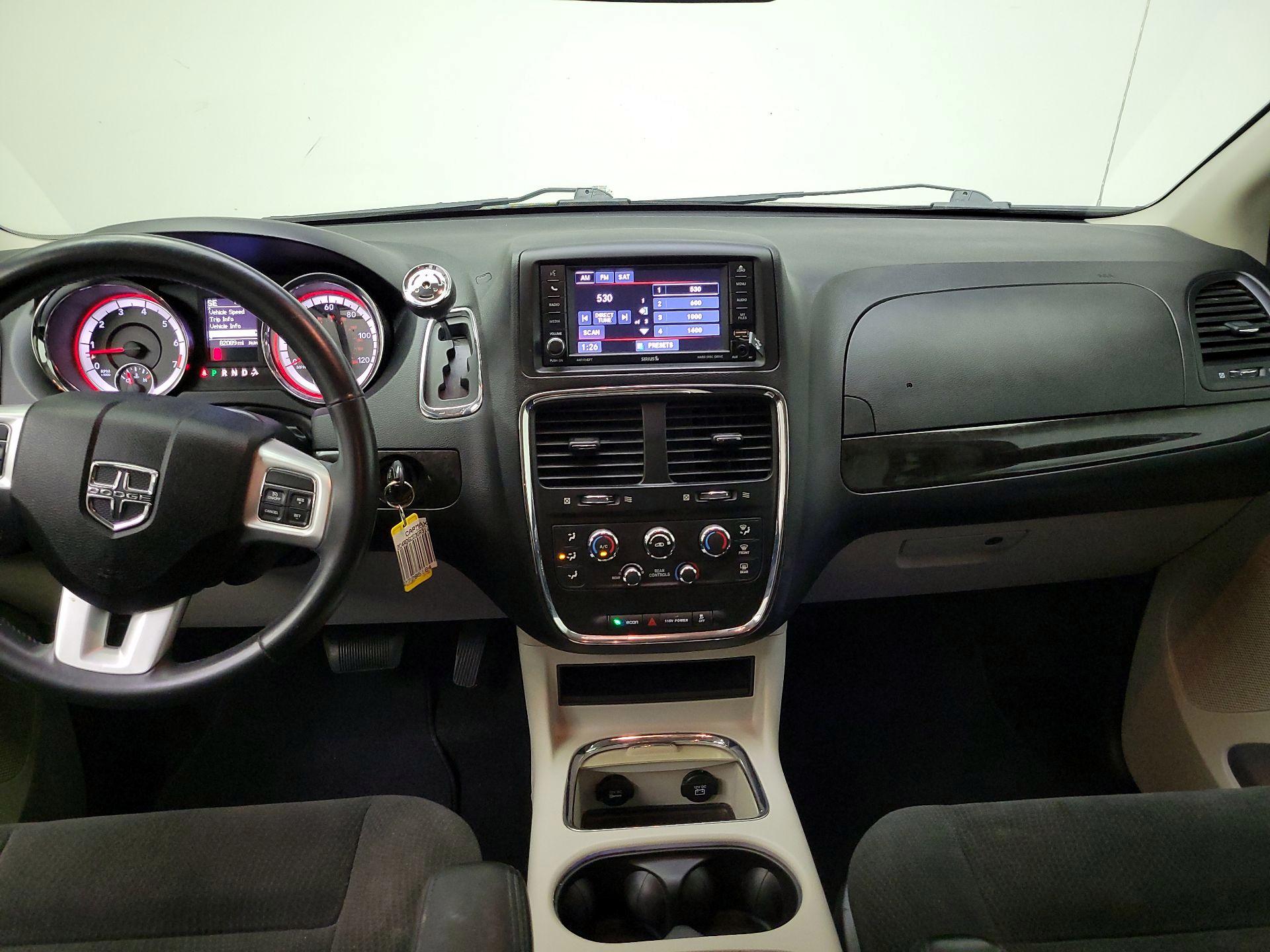 Thumbnail: 2016 Dodge Grand Caravan - 9
