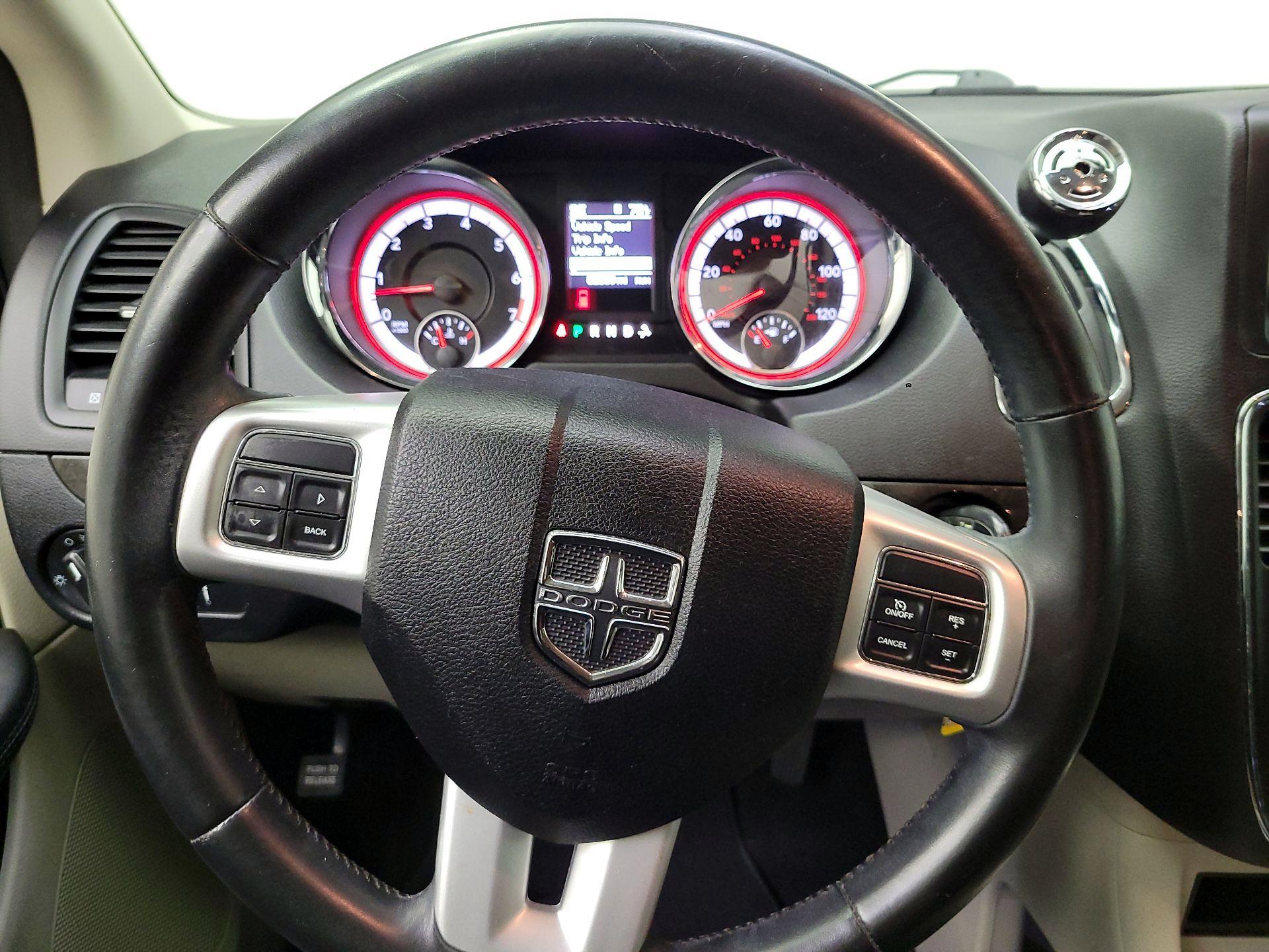 Thumbnail: 2016 Dodge Grand Caravan - 10
