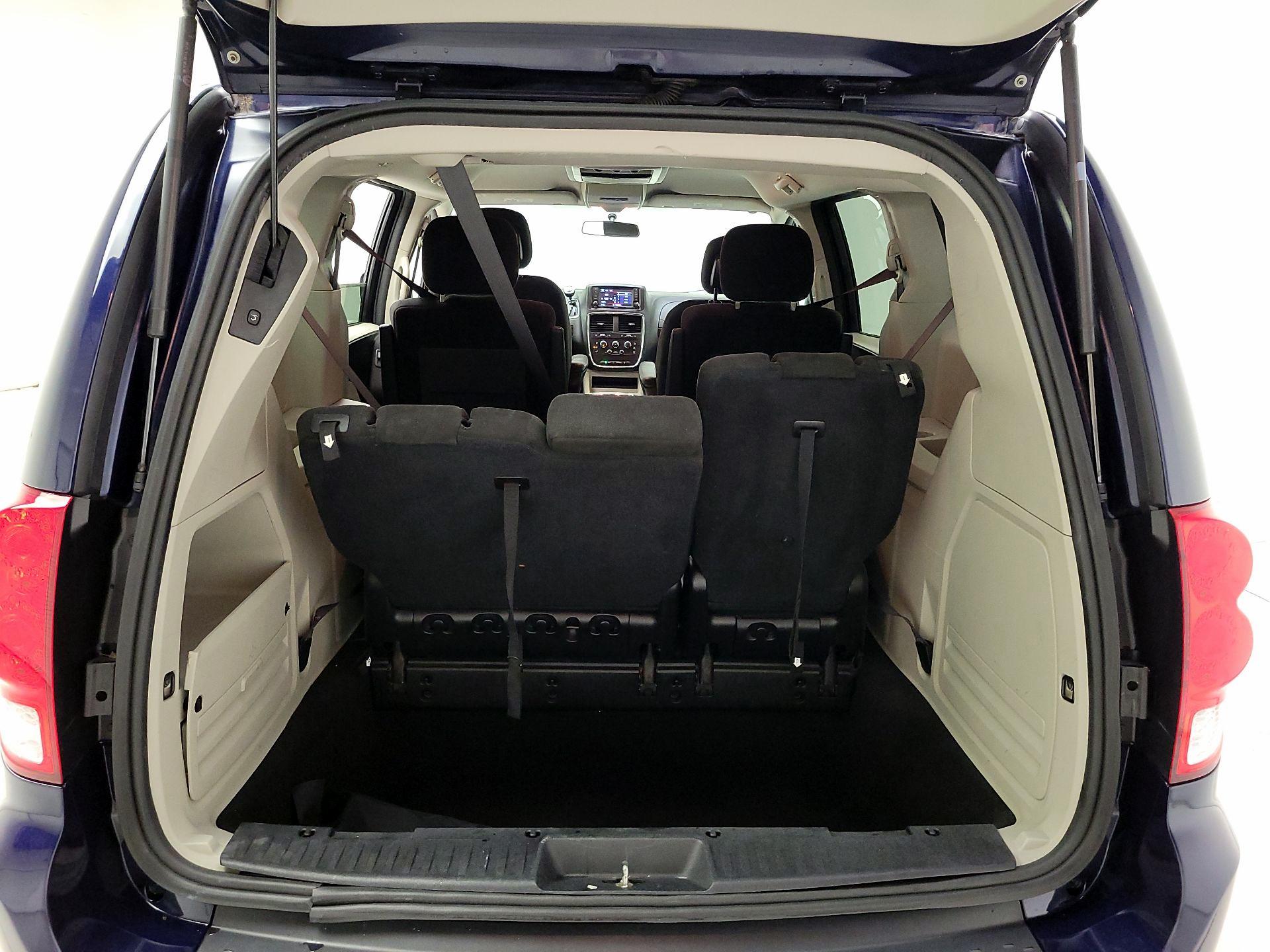 Thumbnail: 2016 Dodge Grand Caravan - 20