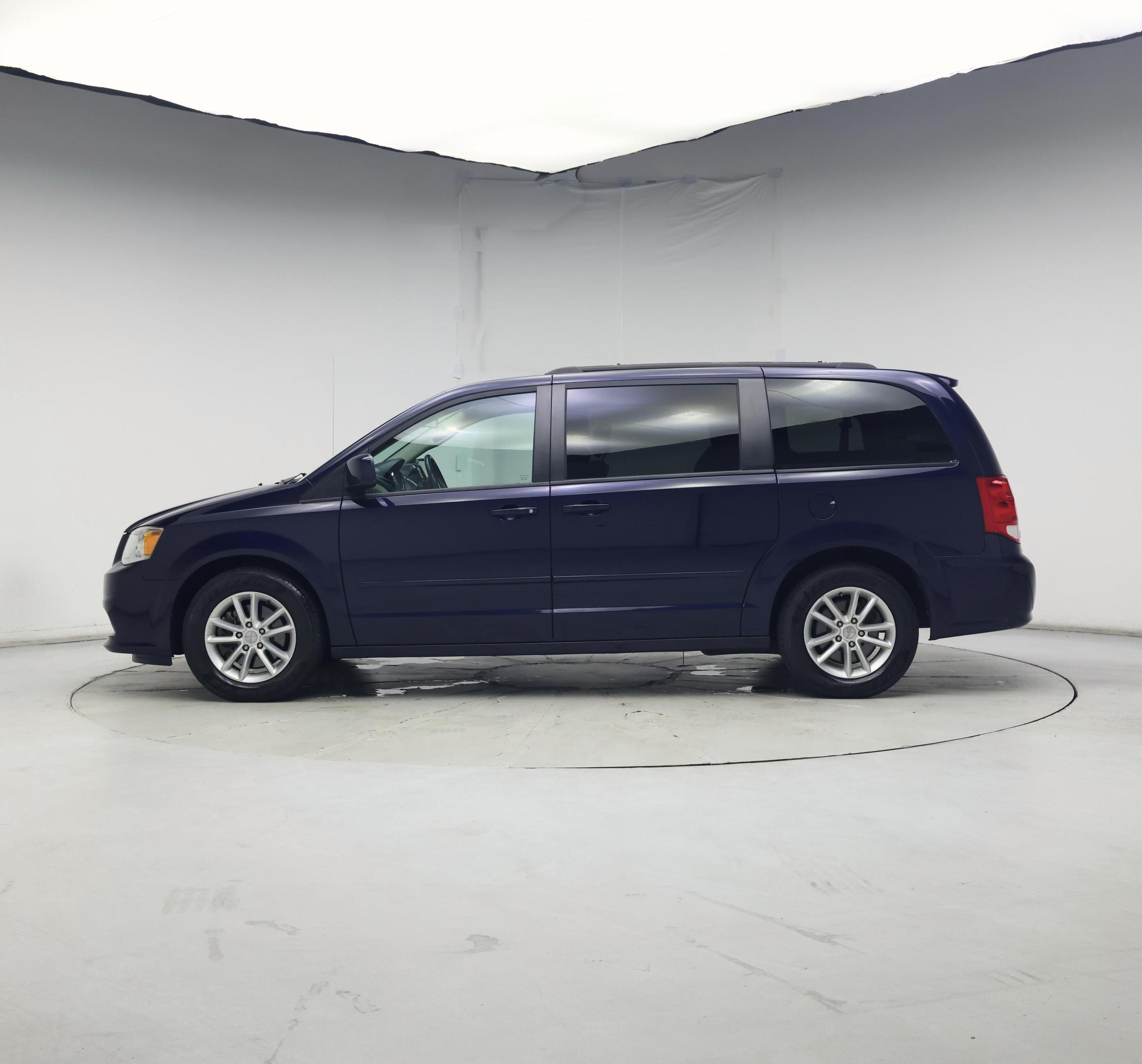 Thumbnail: 2016 Dodge Grand Caravan - 3