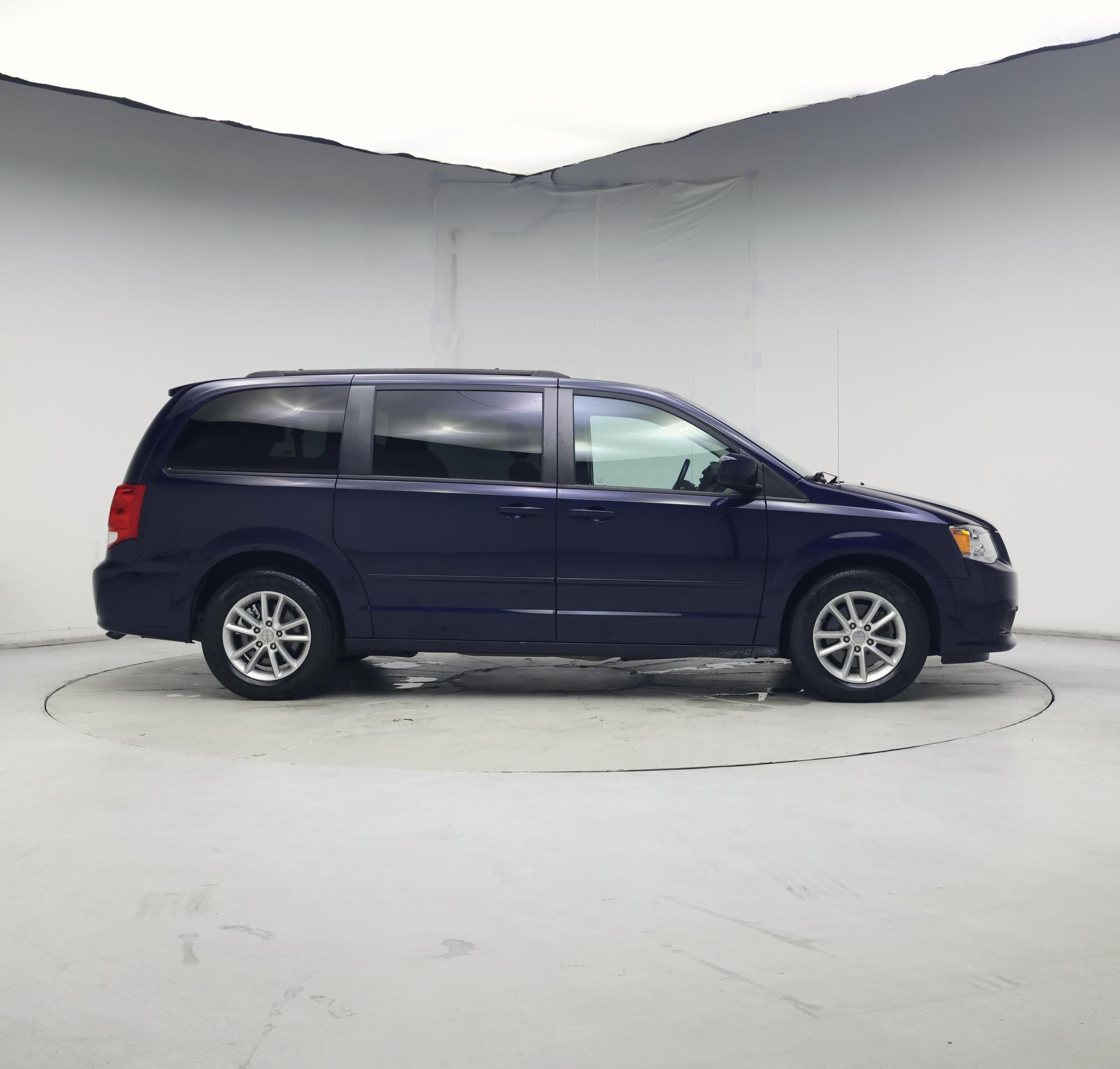 Thumbnail: 2016 Dodge Grand Caravan - 7