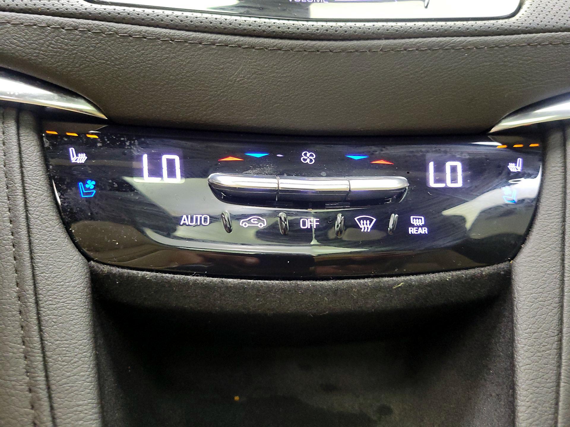 Thumbnail: 2019 Cadillac XT5 - 17