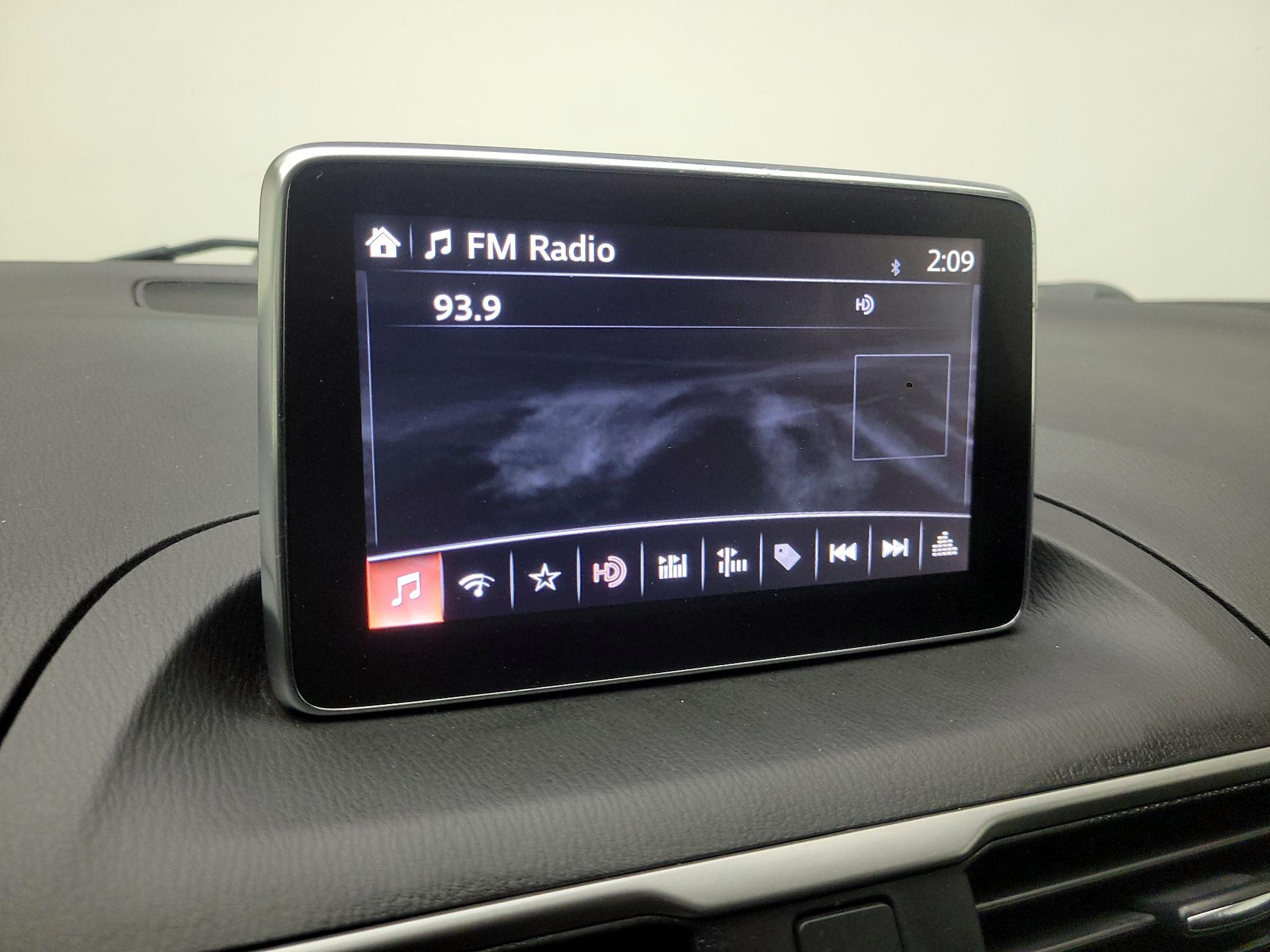Thumbnail: 2015 Mazda Mazda3 - 14