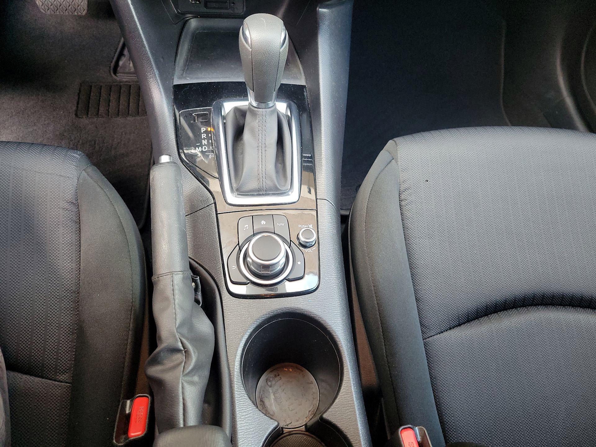 Thumbnail: 2015 Mazda Mazda3 - 16