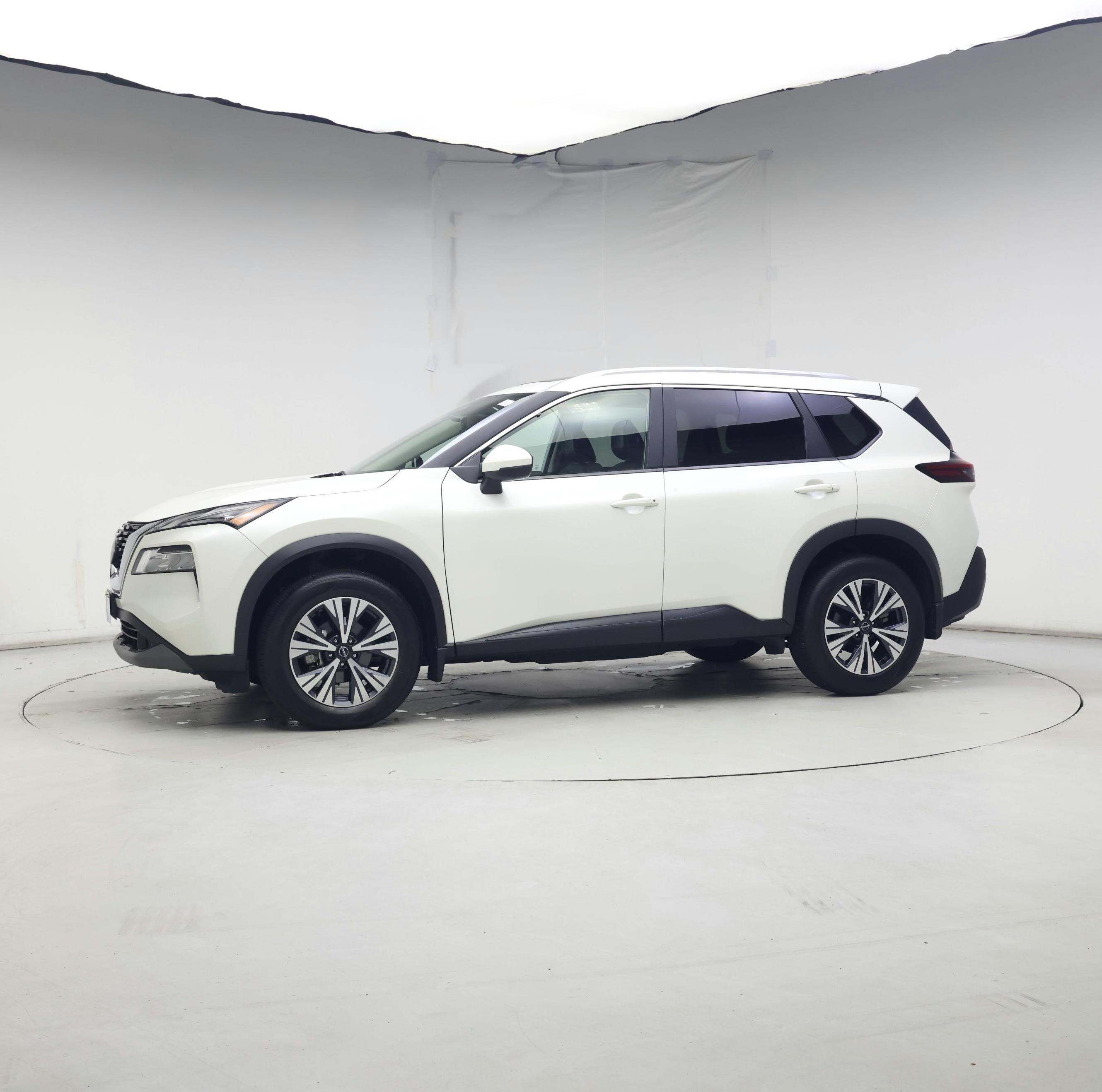 Thumbnail: 2023 Nissan Rogue - 3