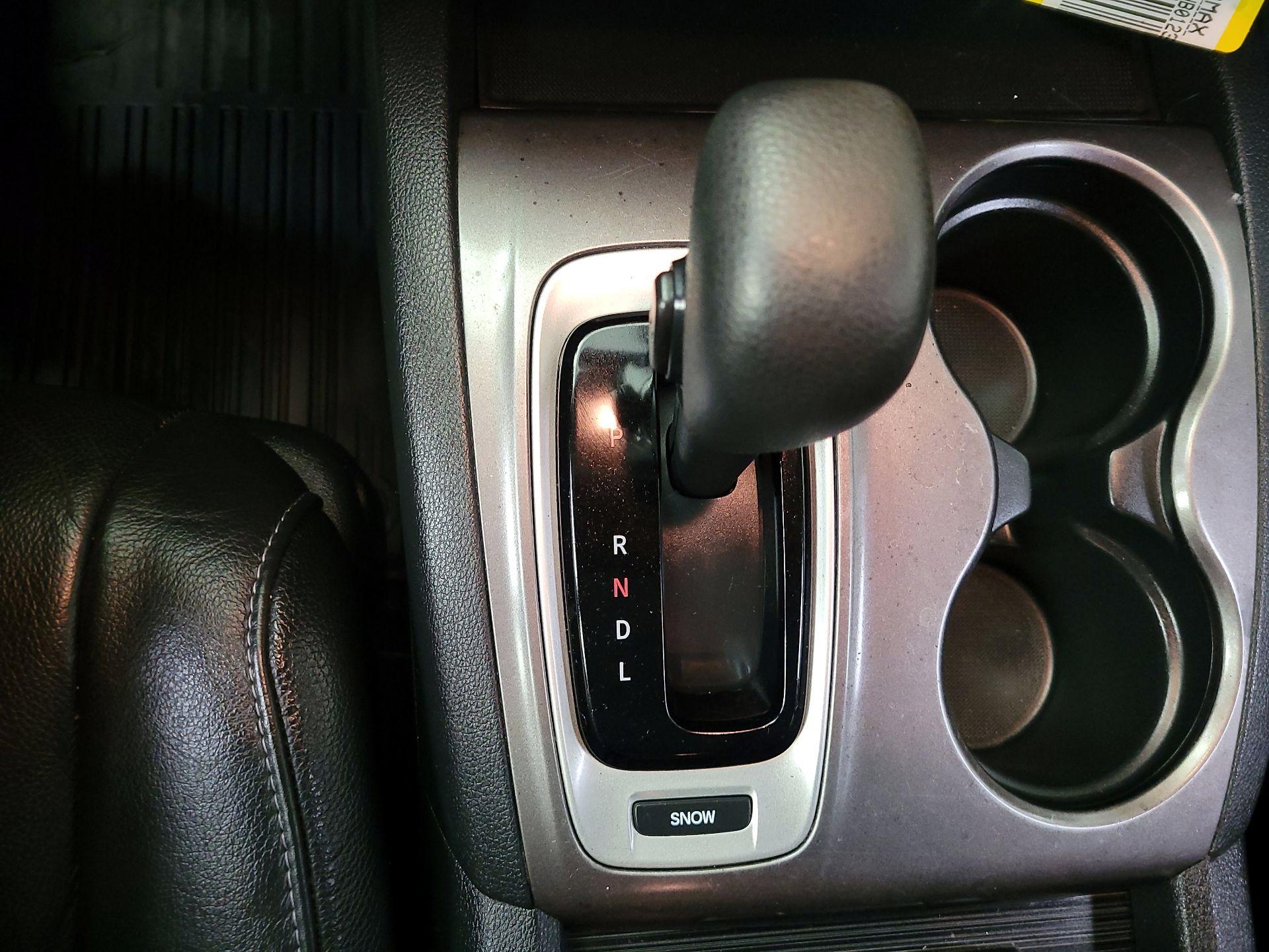 Thumbnail: 2017 Honda Pilot - 17