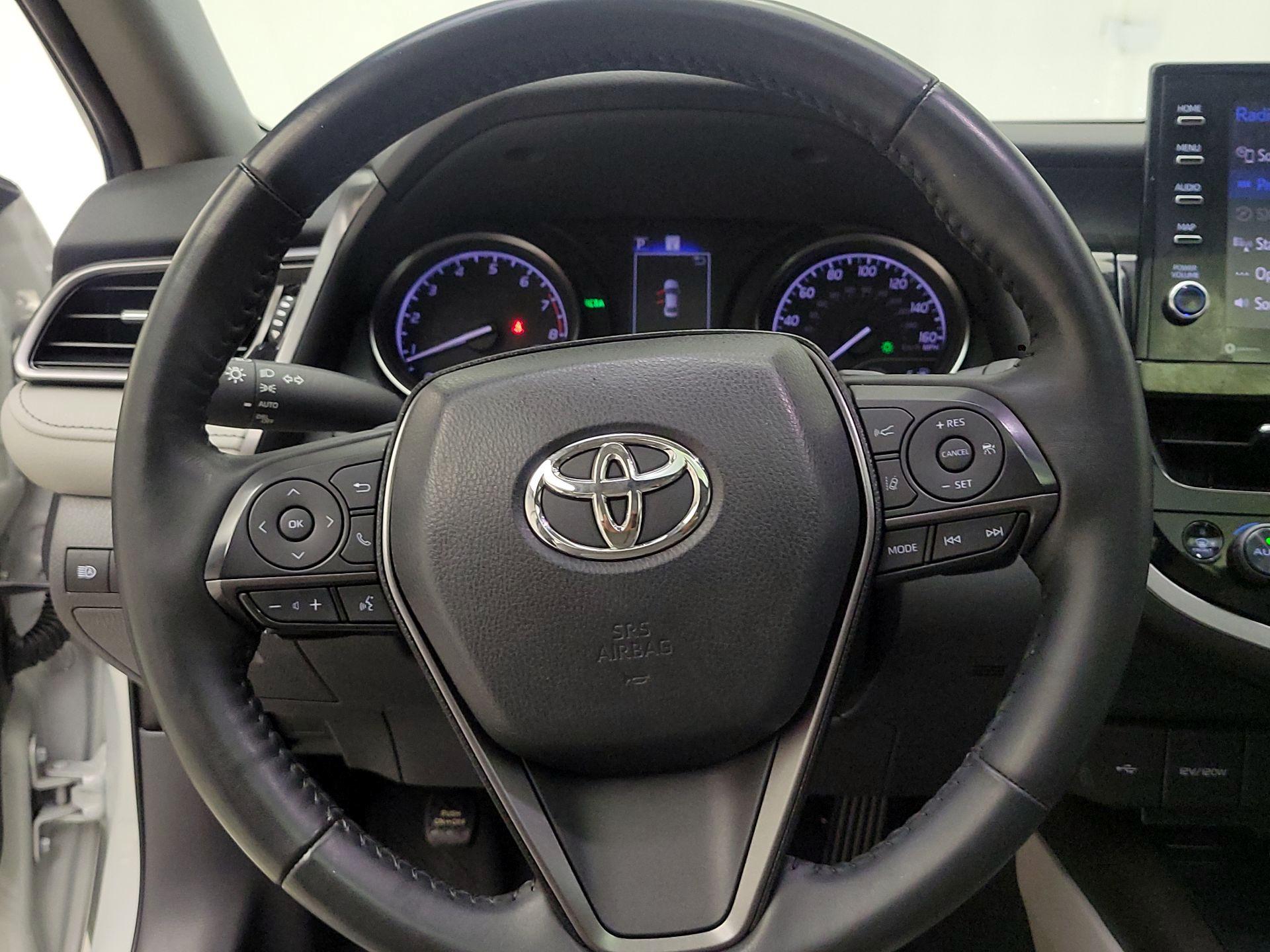 Thumbnail: 2023 Toyota Camry - 10