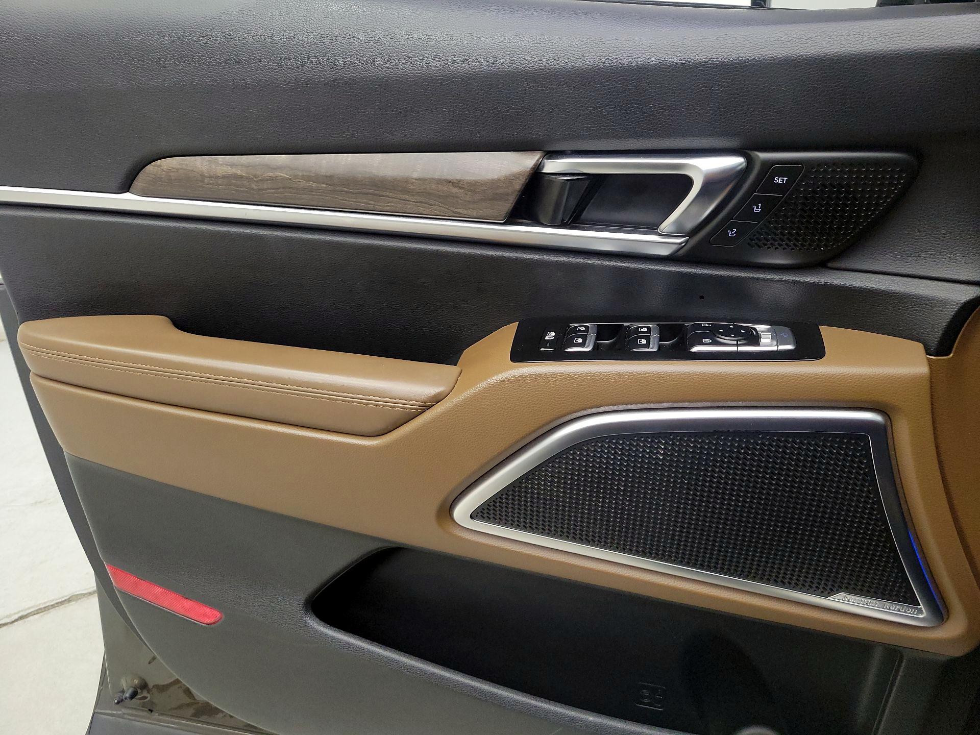 Thumbnail: 2020 Kia Telluride - 12