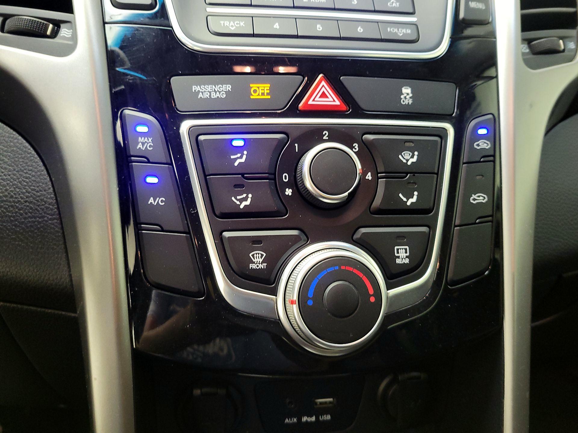 Thumbnail: 2017 Hyundai Elantra - 15