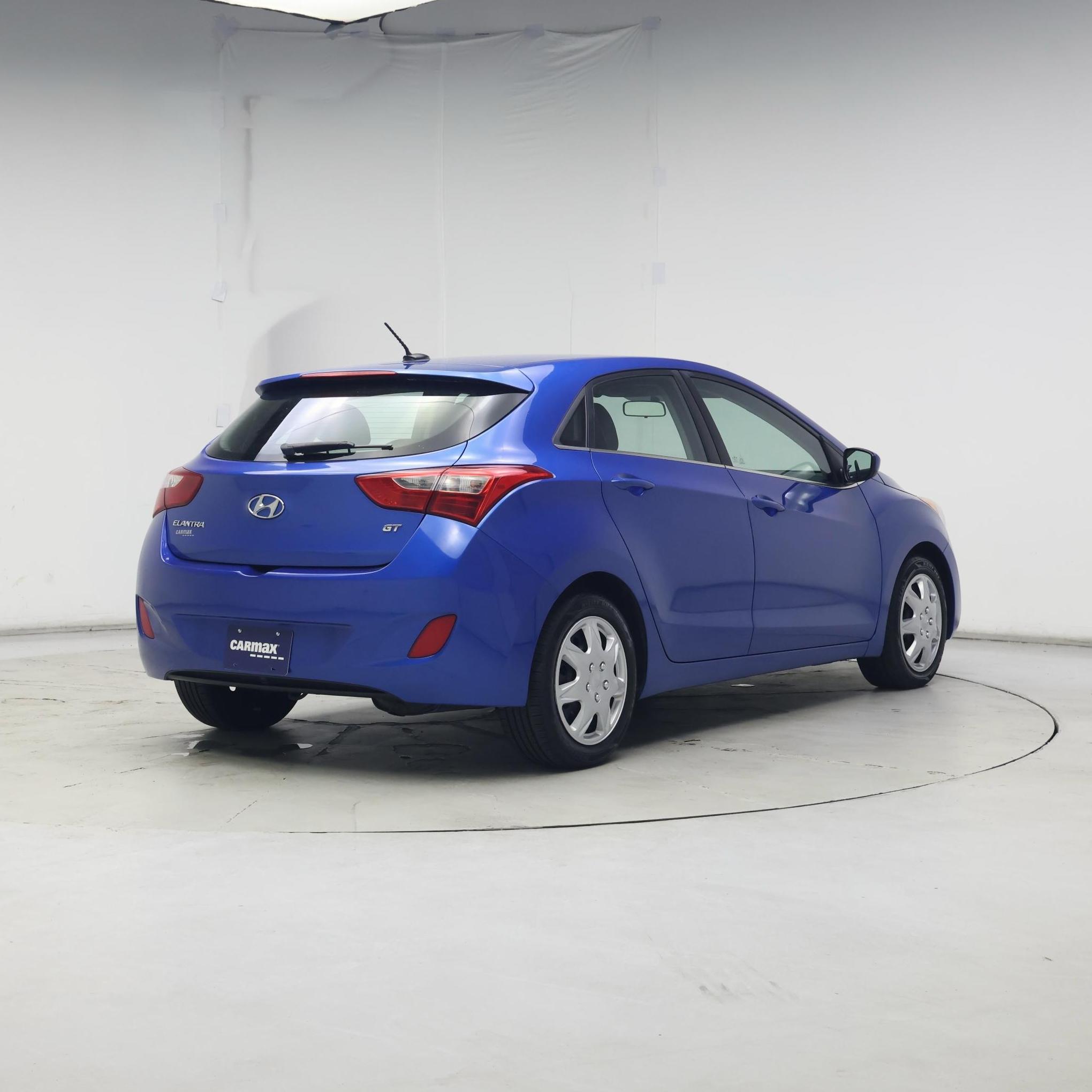 Thumbnail: 2017 Hyundai Elantra - 8