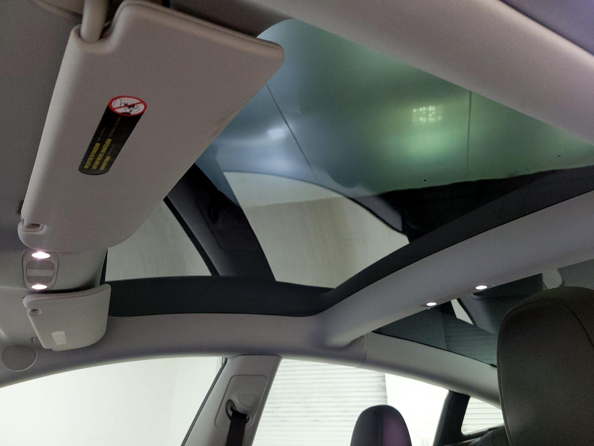 Thumbnail: 2023 Tesla Model 3 - 19