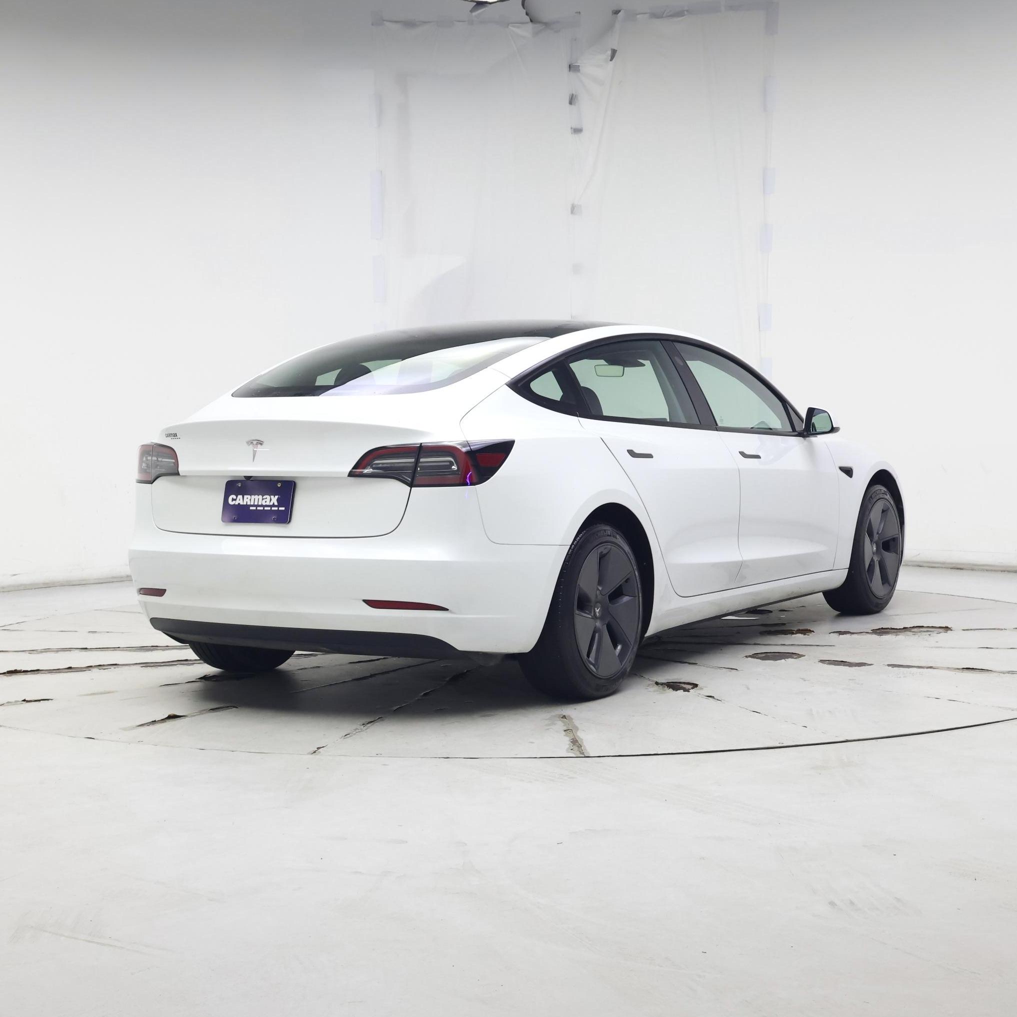Thumbnail: 2023 Tesla Model 3 - 8