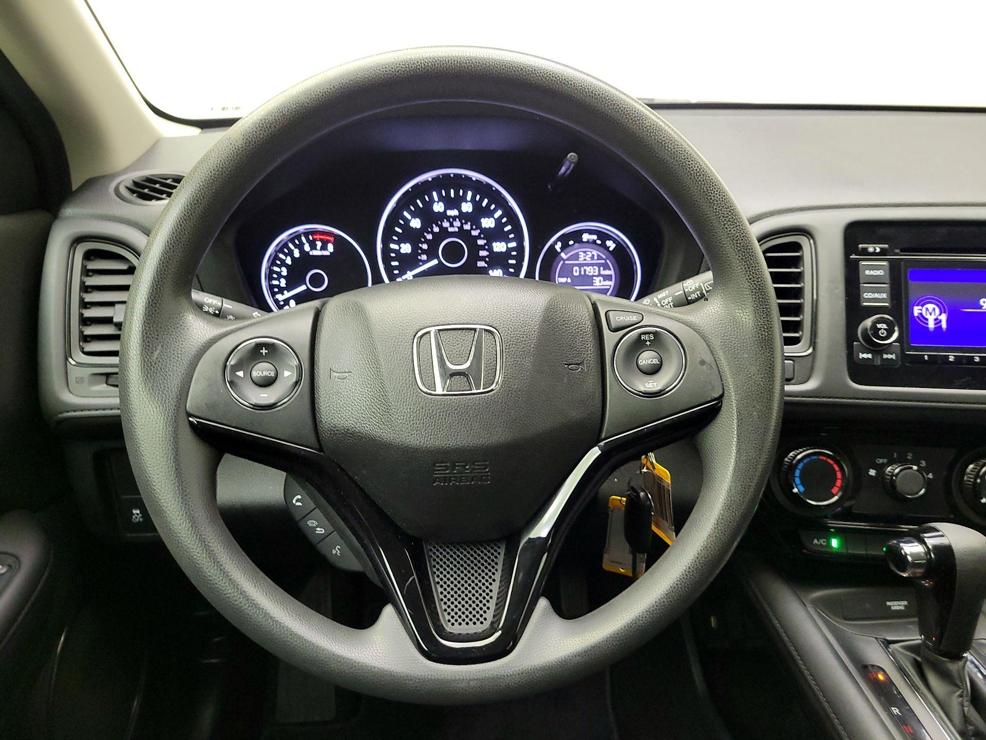 Thumbnail: 2016 Honda HR-V - 10