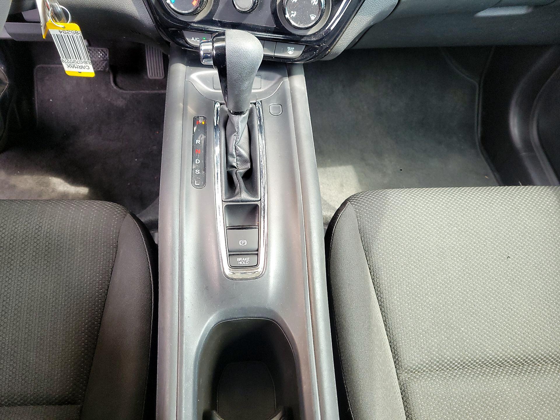 Thumbnail: 2016 Honda HR-V - 17