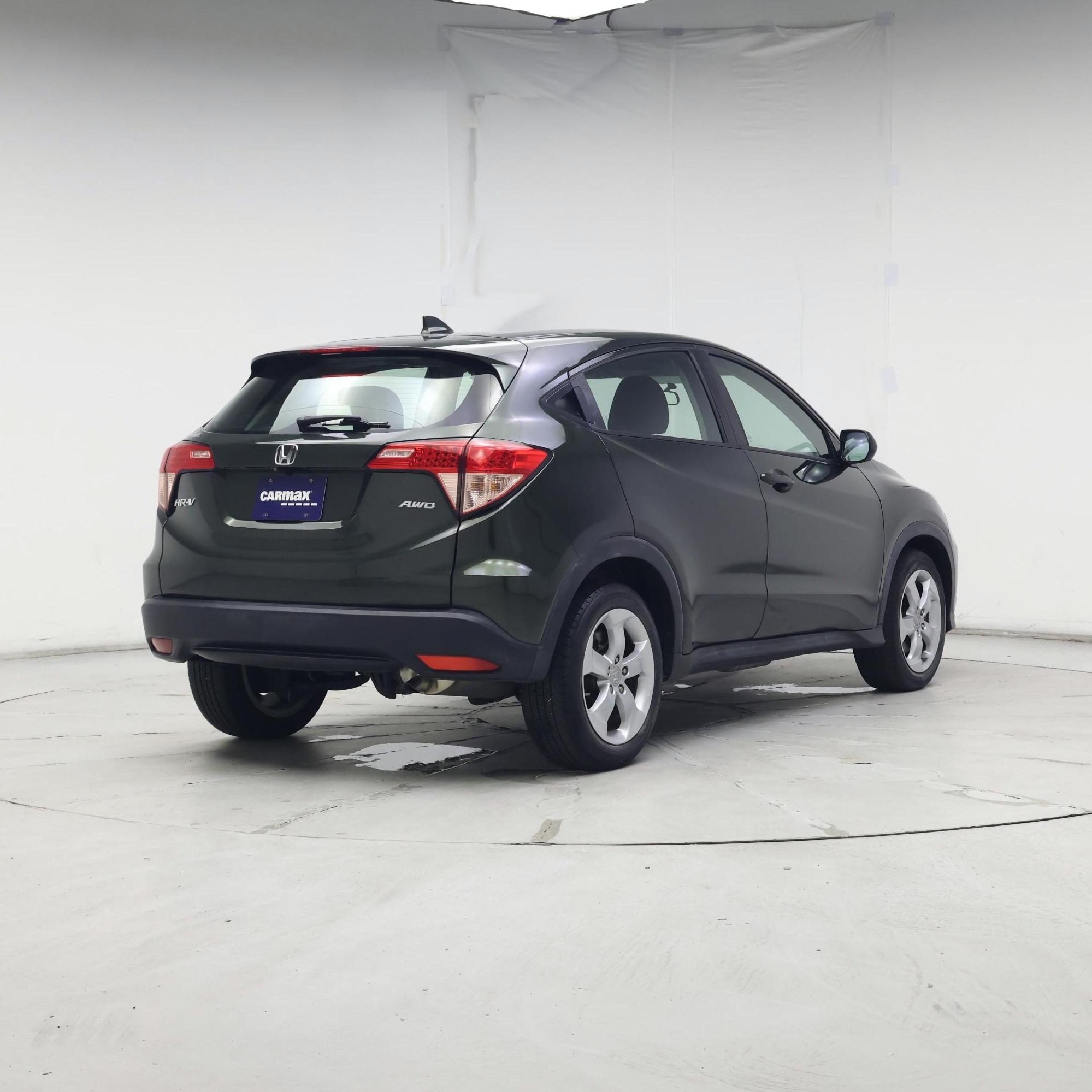Thumbnail: 2016 Honda HR-V - 8