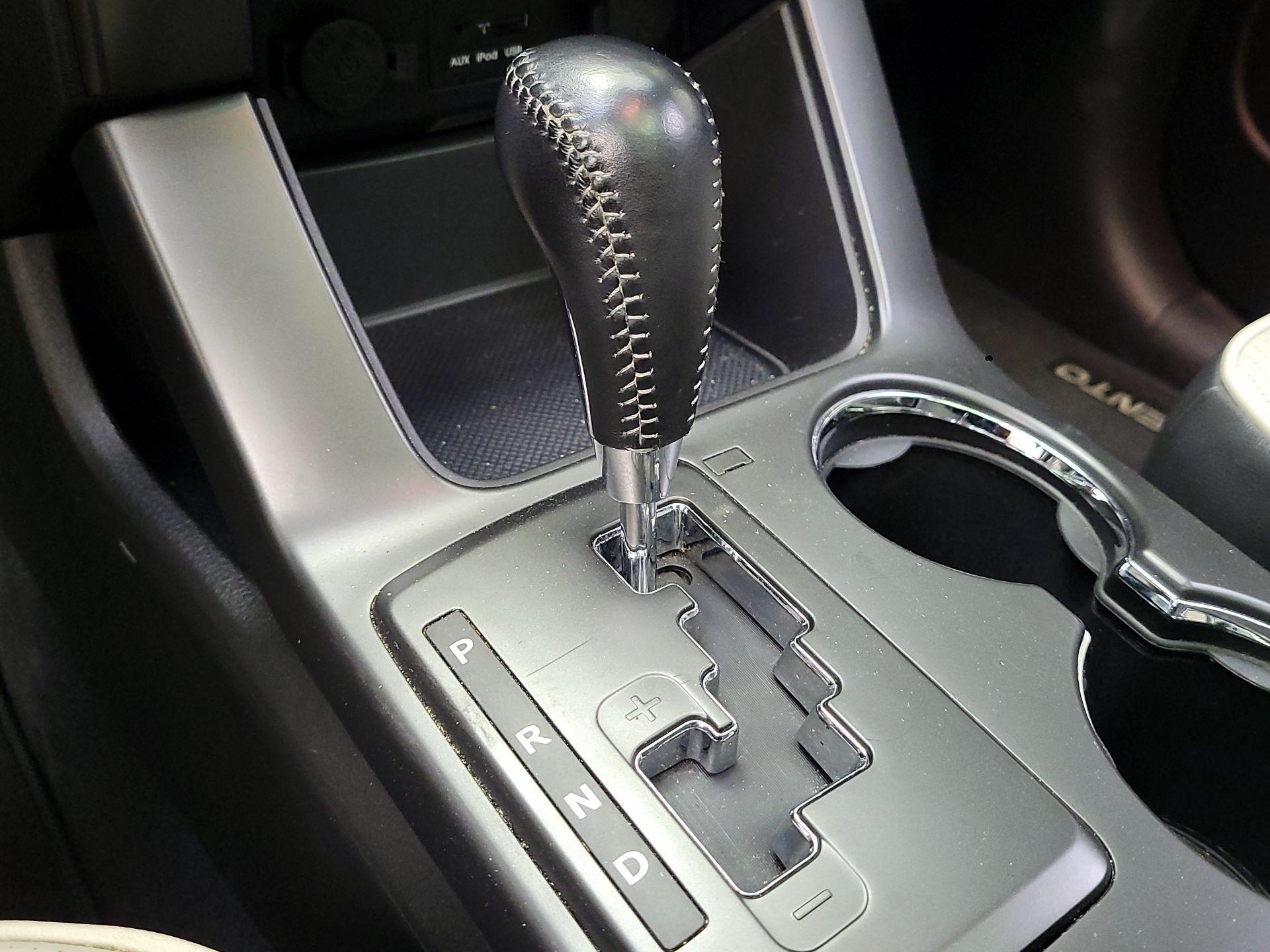 Thumbnail: 2013 Kia Sorento - 18