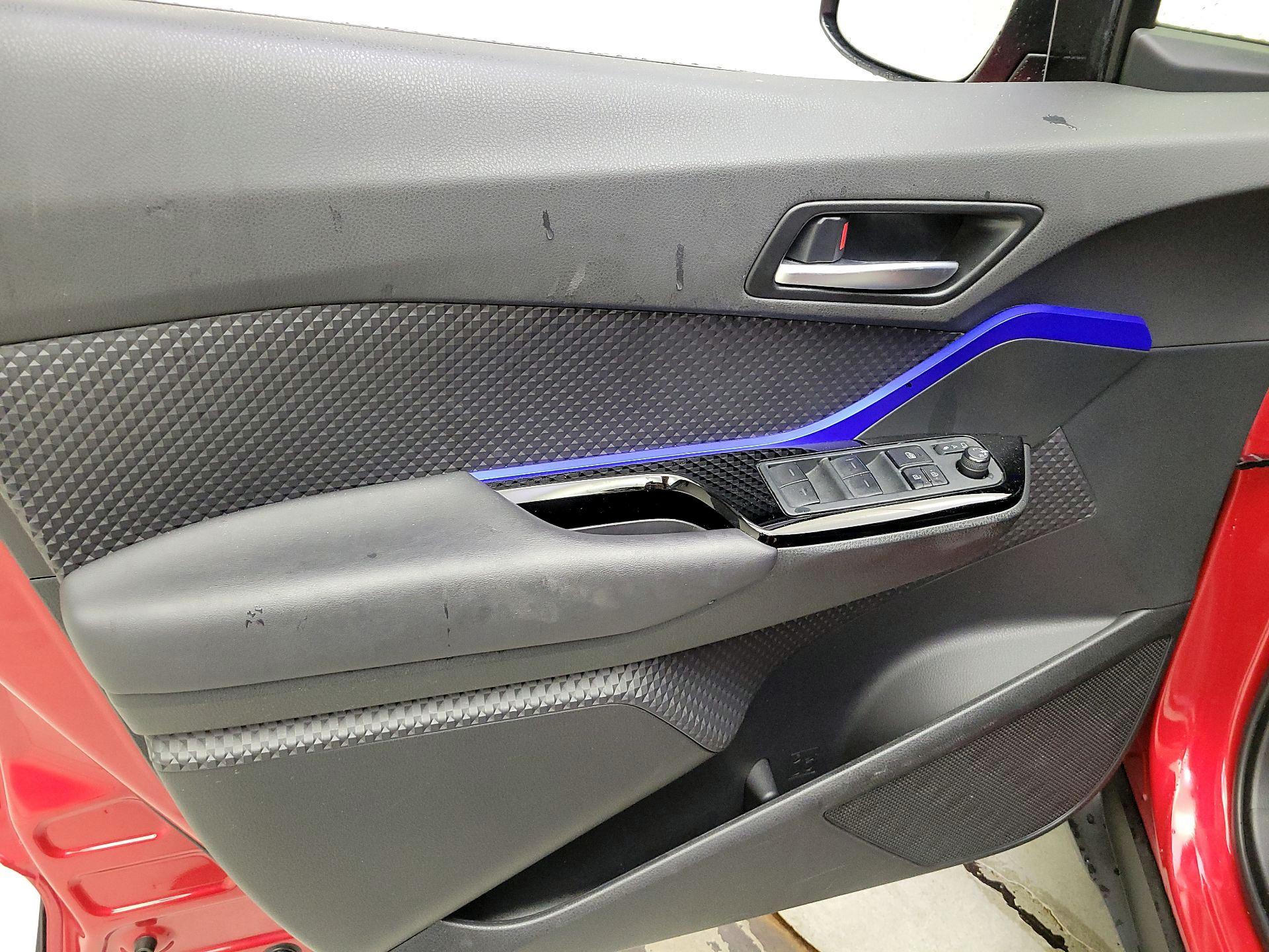 Thumbnail: 2021 Toyota C-HR - 12