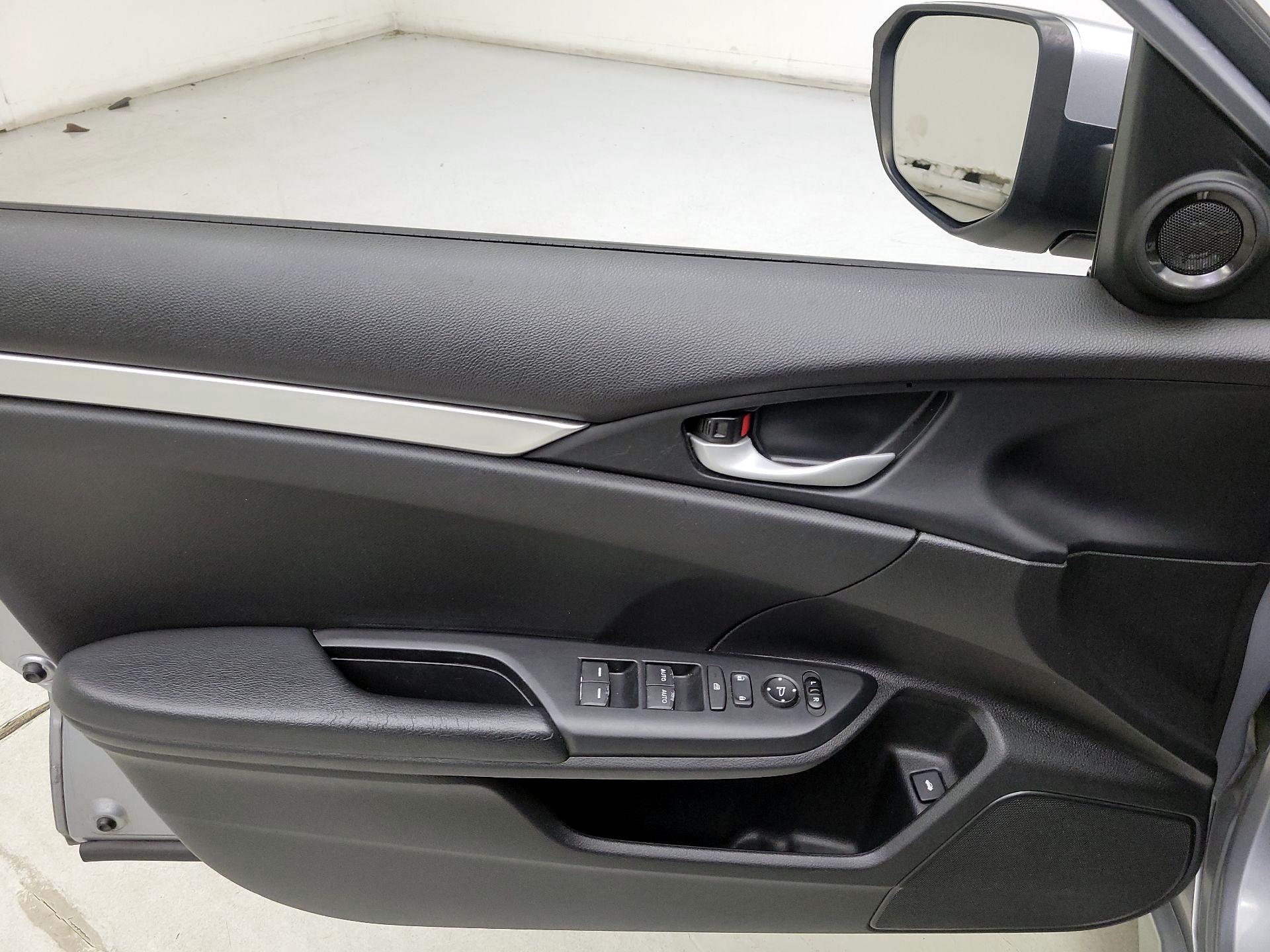 Thumbnail: 2019 Honda Civic - 12