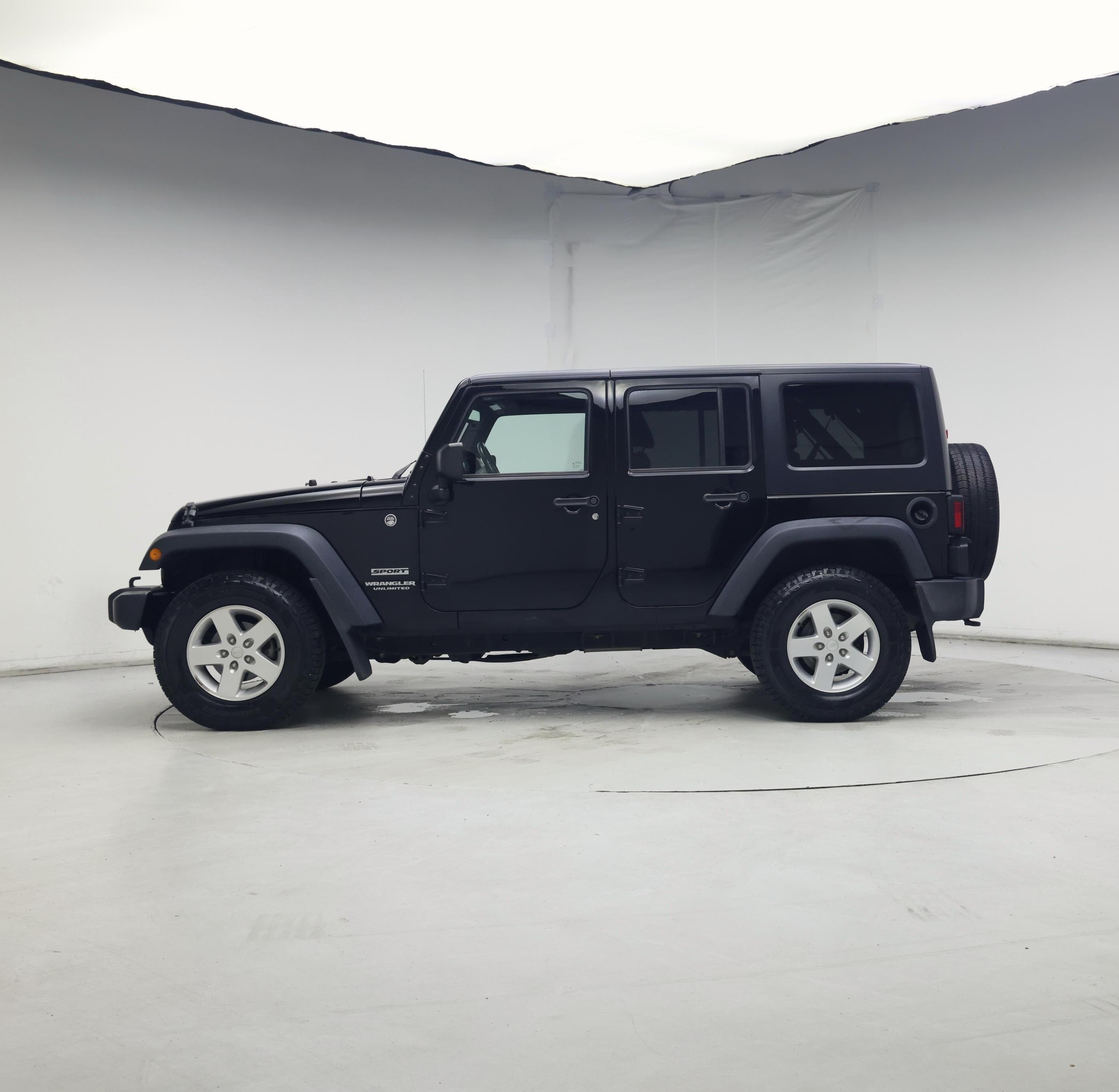 Thumbnail: 2015 Jeep Wrangler - 3