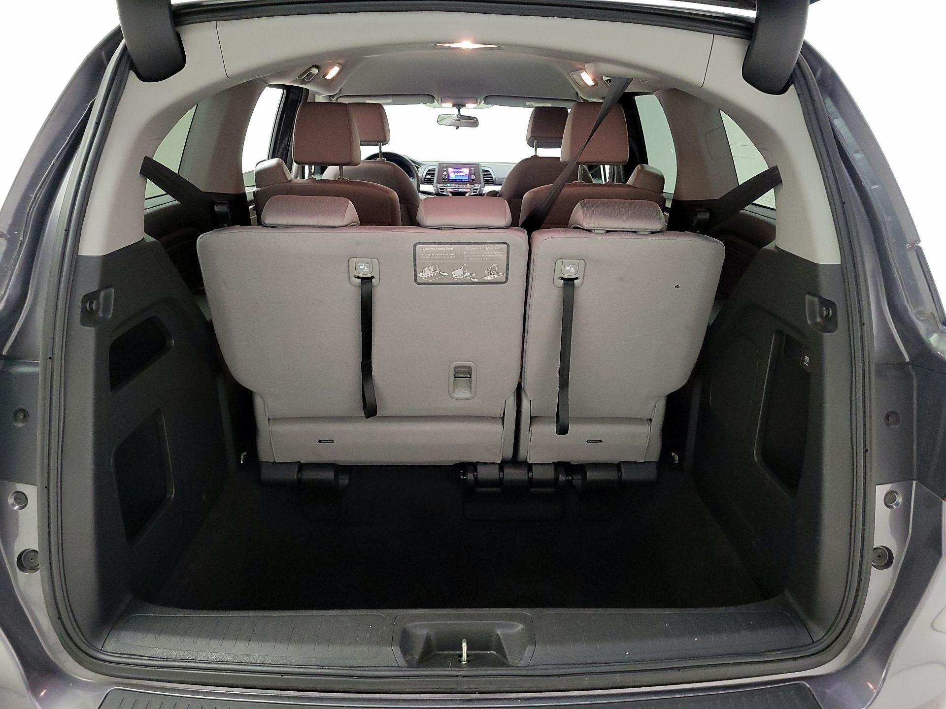 Thumbnail: 2018 Honda Odyssey - 20