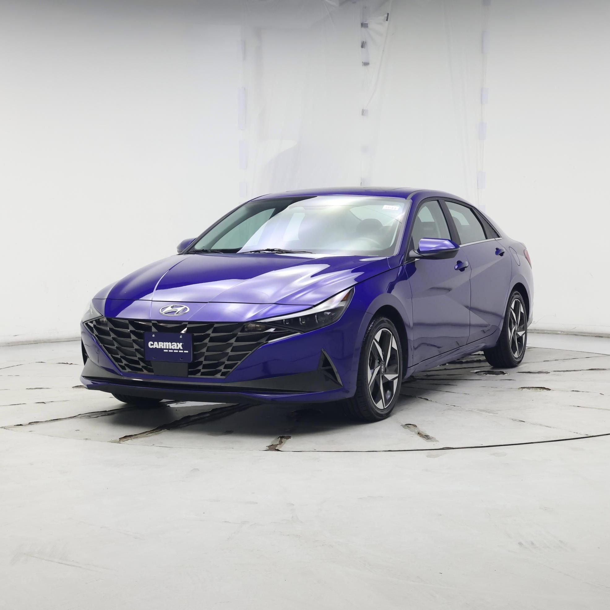 Thumbnail: 2023 Hyundai Elantra - 4
