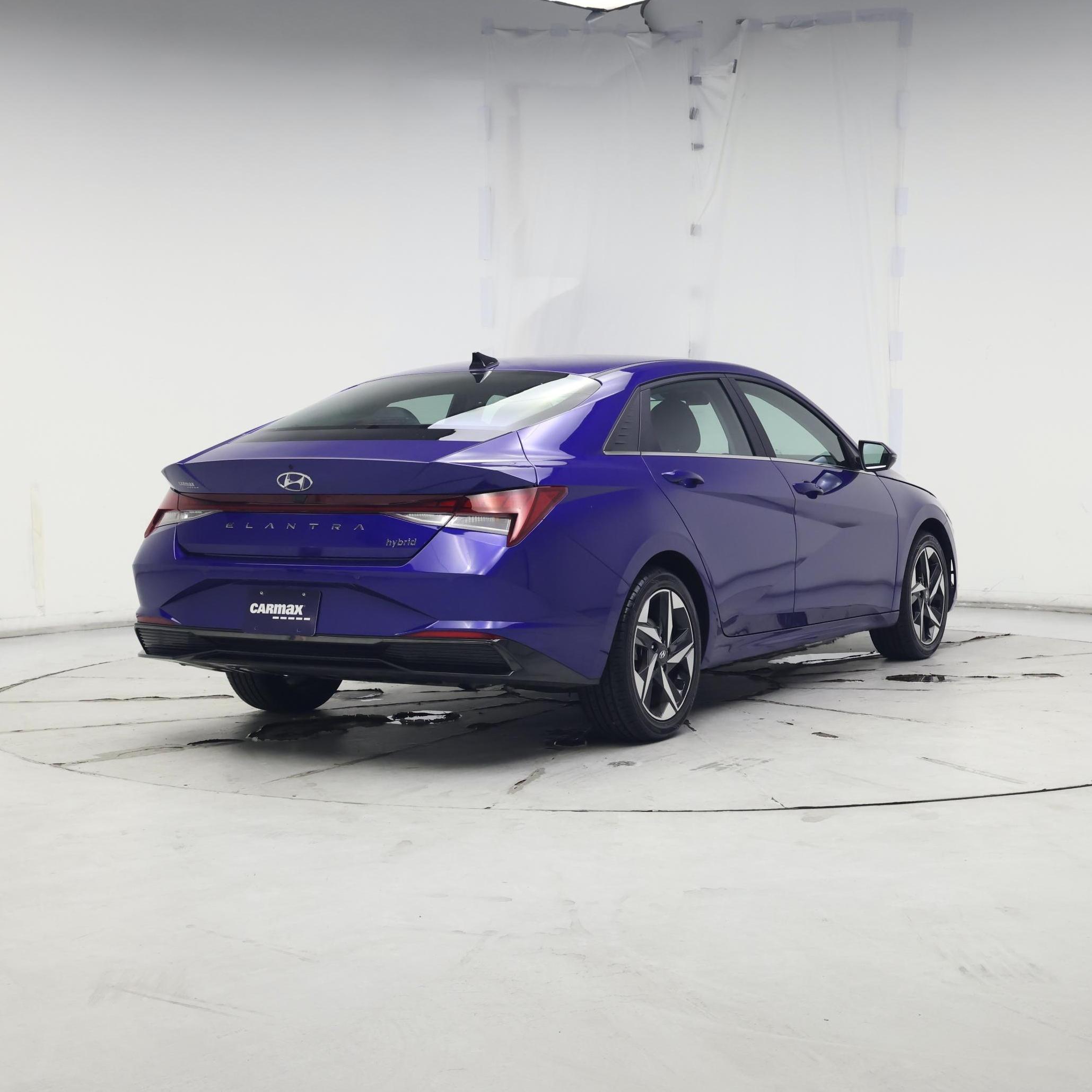 Thumbnail: 2023 Hyundai Elantra - 8