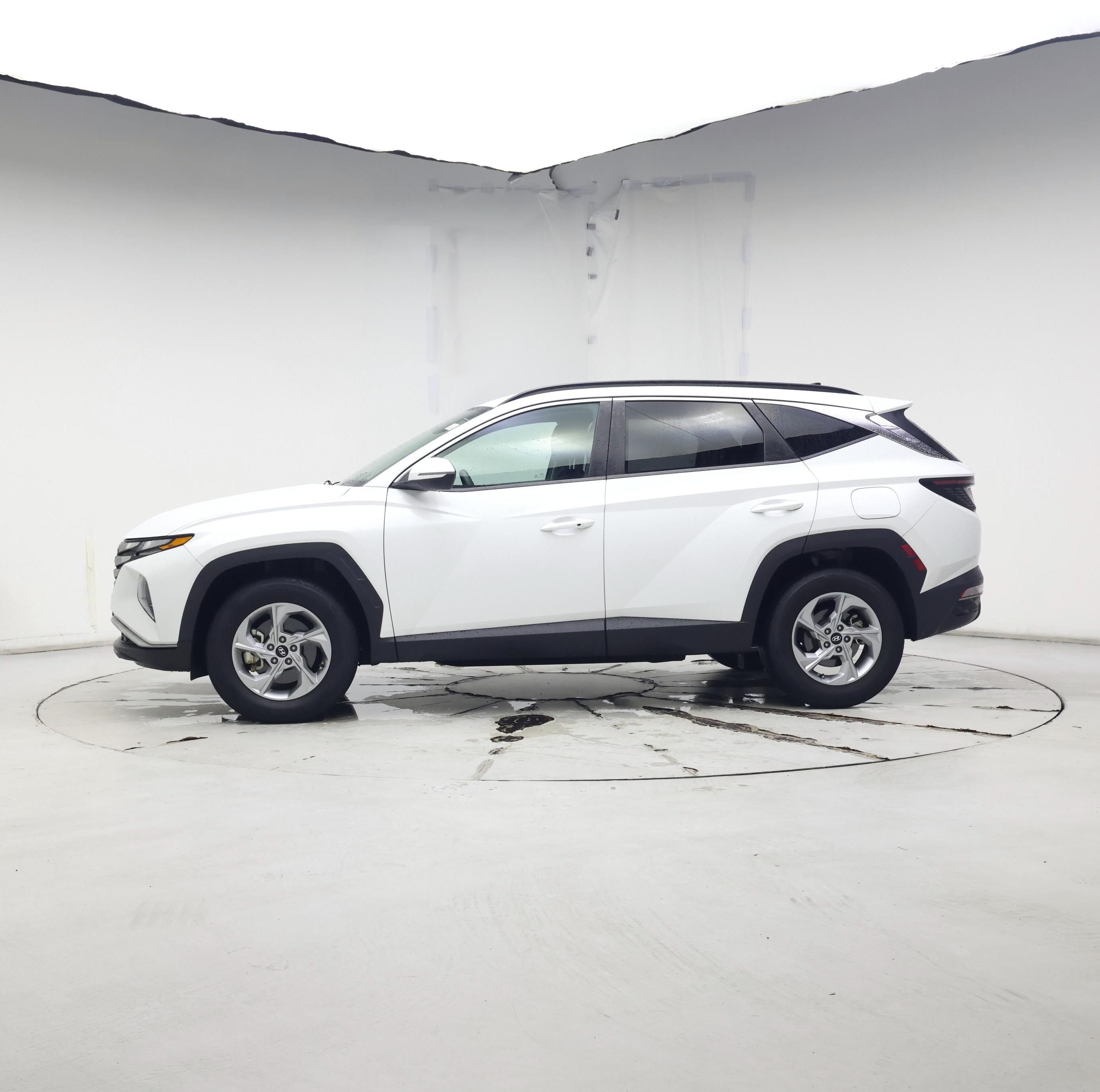 Thumbnail: 2022 Hyundai Tucson - 3
