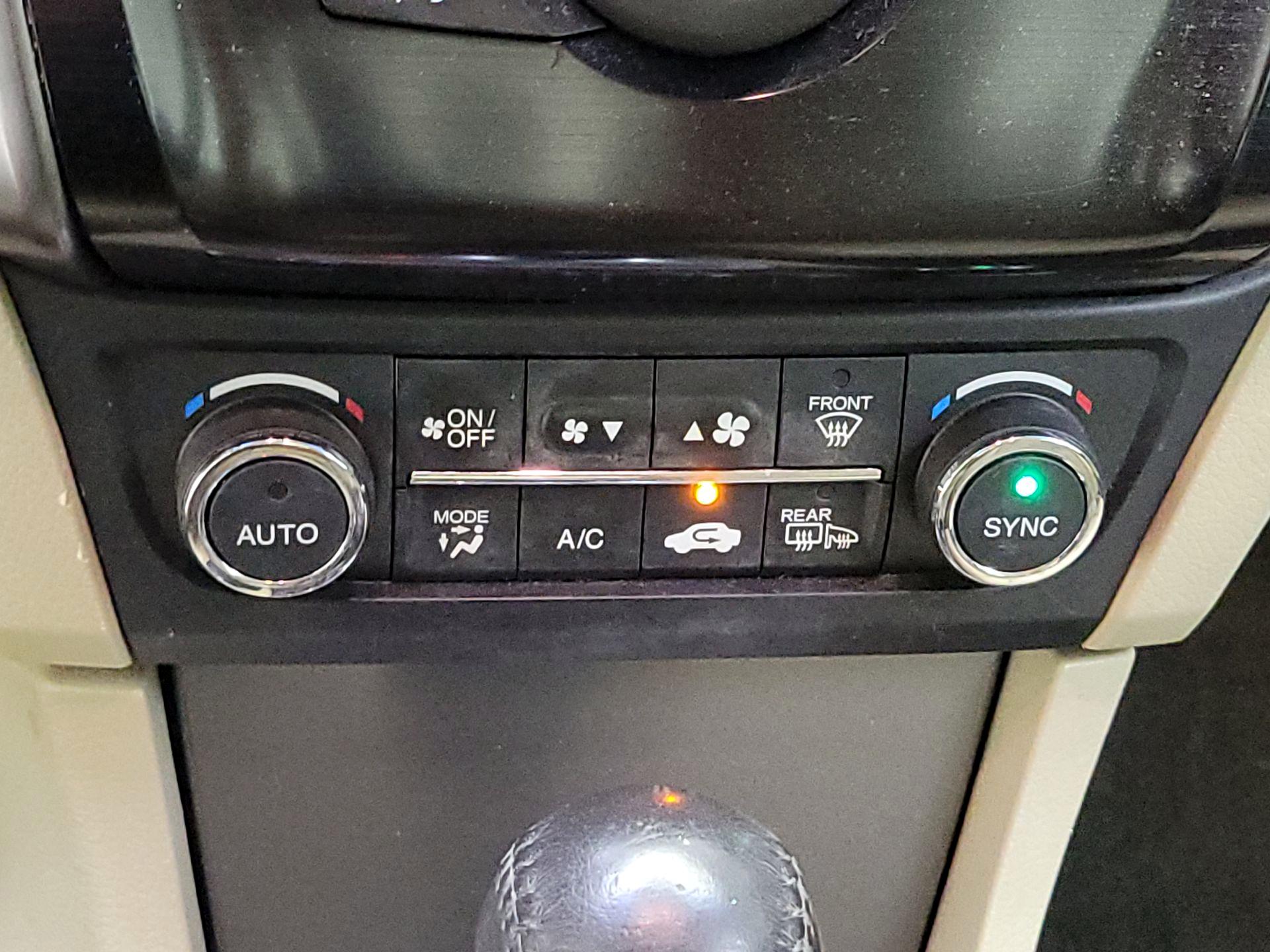 Thumbnail: 2014 Acura ILX - 15