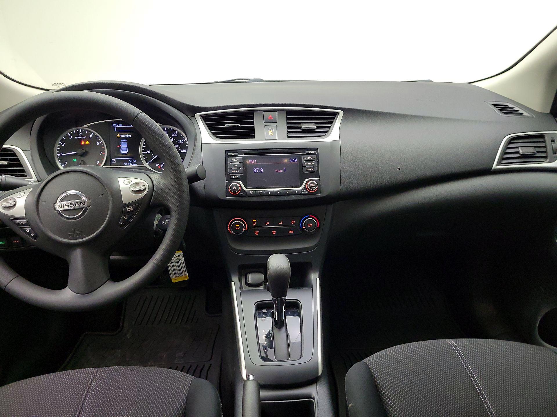 Thumbnail: 2018 Nissan Sentra - 9