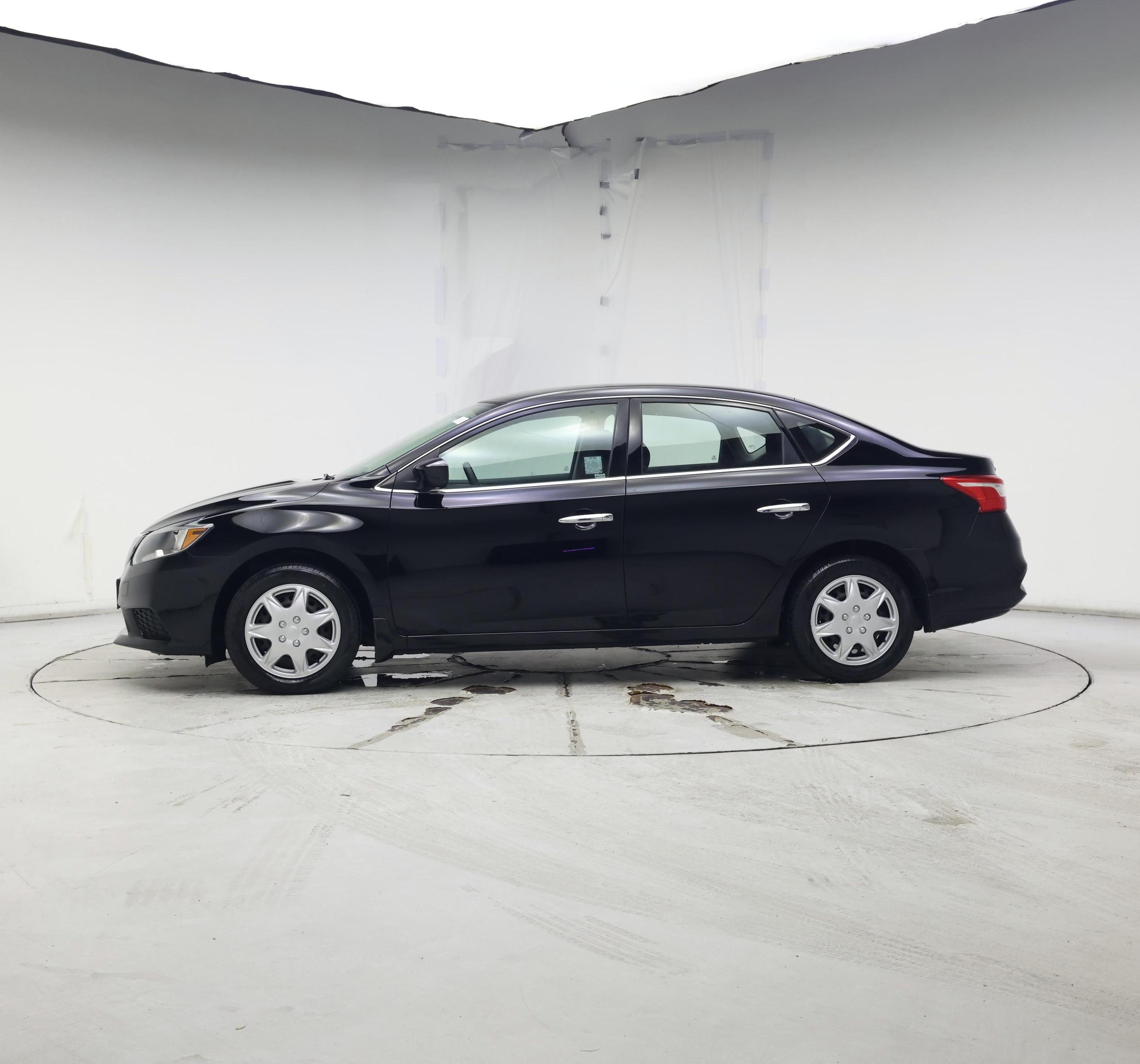 Thumbnail: 2018 Nissan Sentra - 3