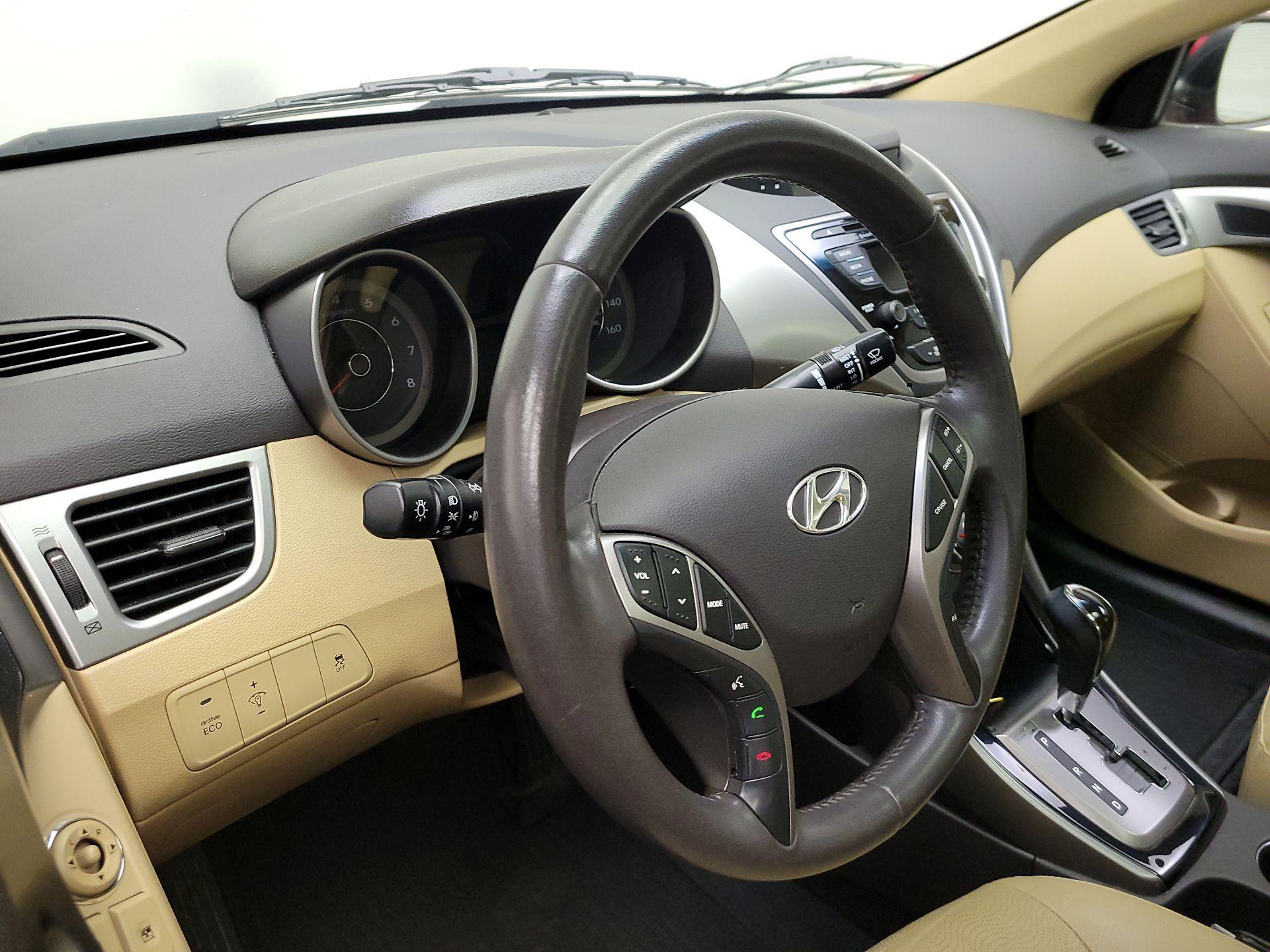 Thumbnail: 2013 Hyundai Elantra - 9