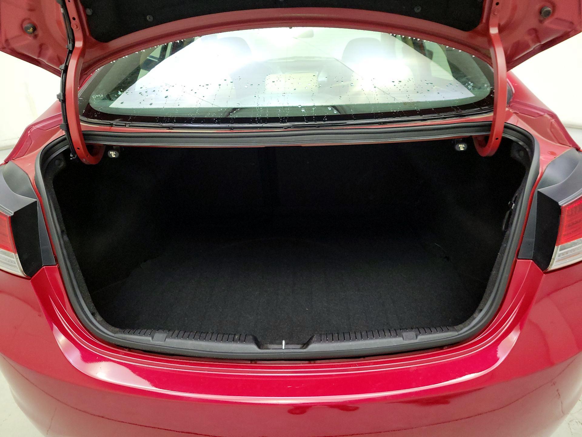 Thumbnail: 2013 Hyundai Elantra - 19