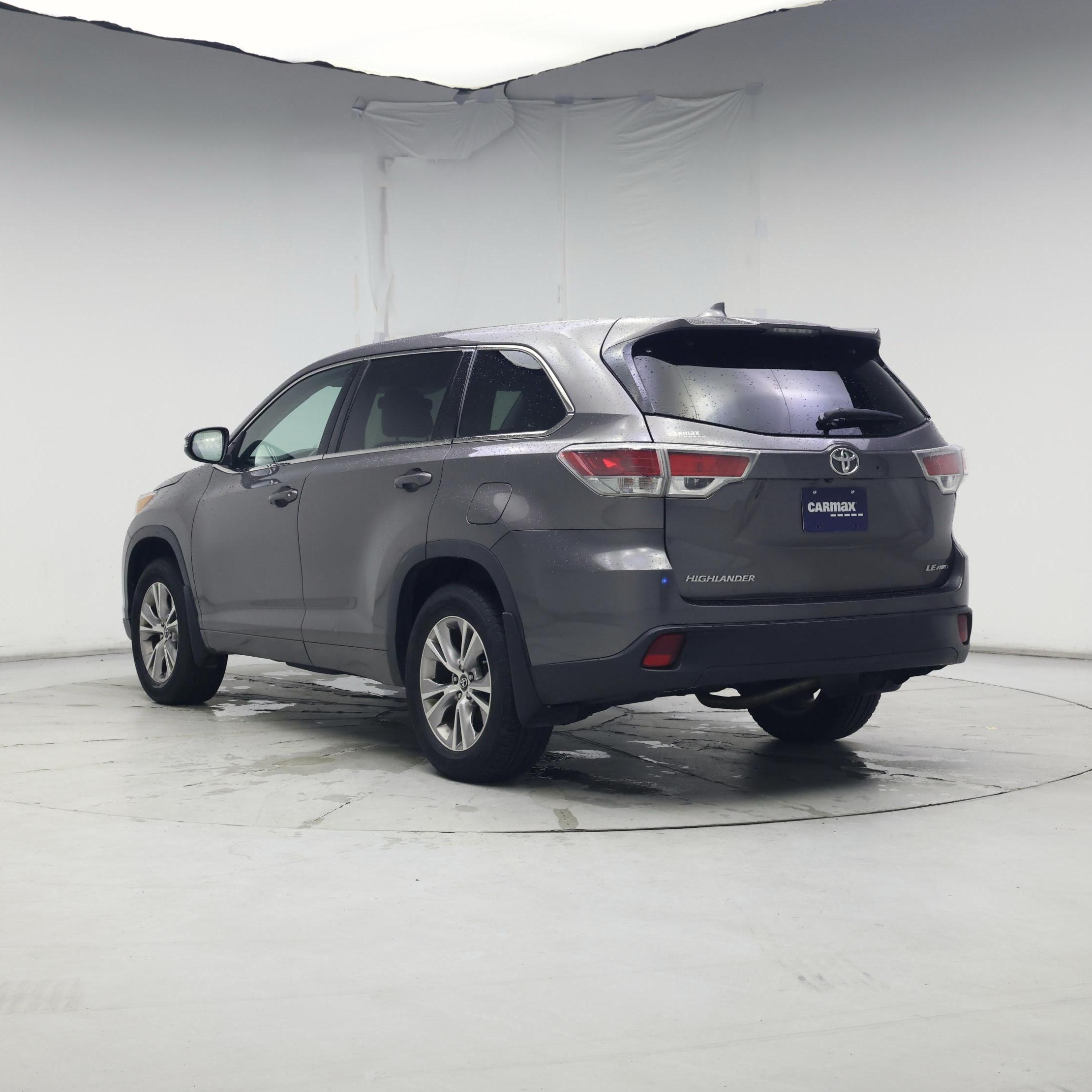 Thumbnail: 2016 Toyota Highlander - 2