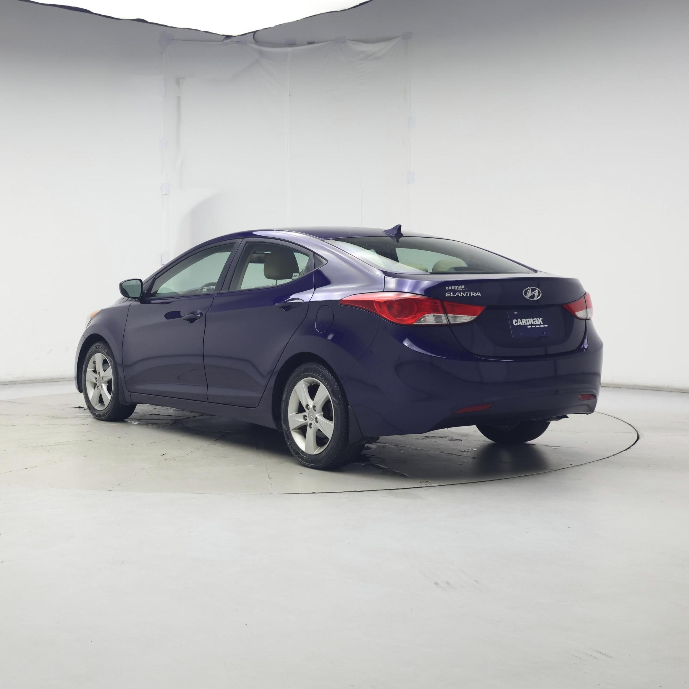 Thumbnail: 2013 Hyundai Elantra - 2