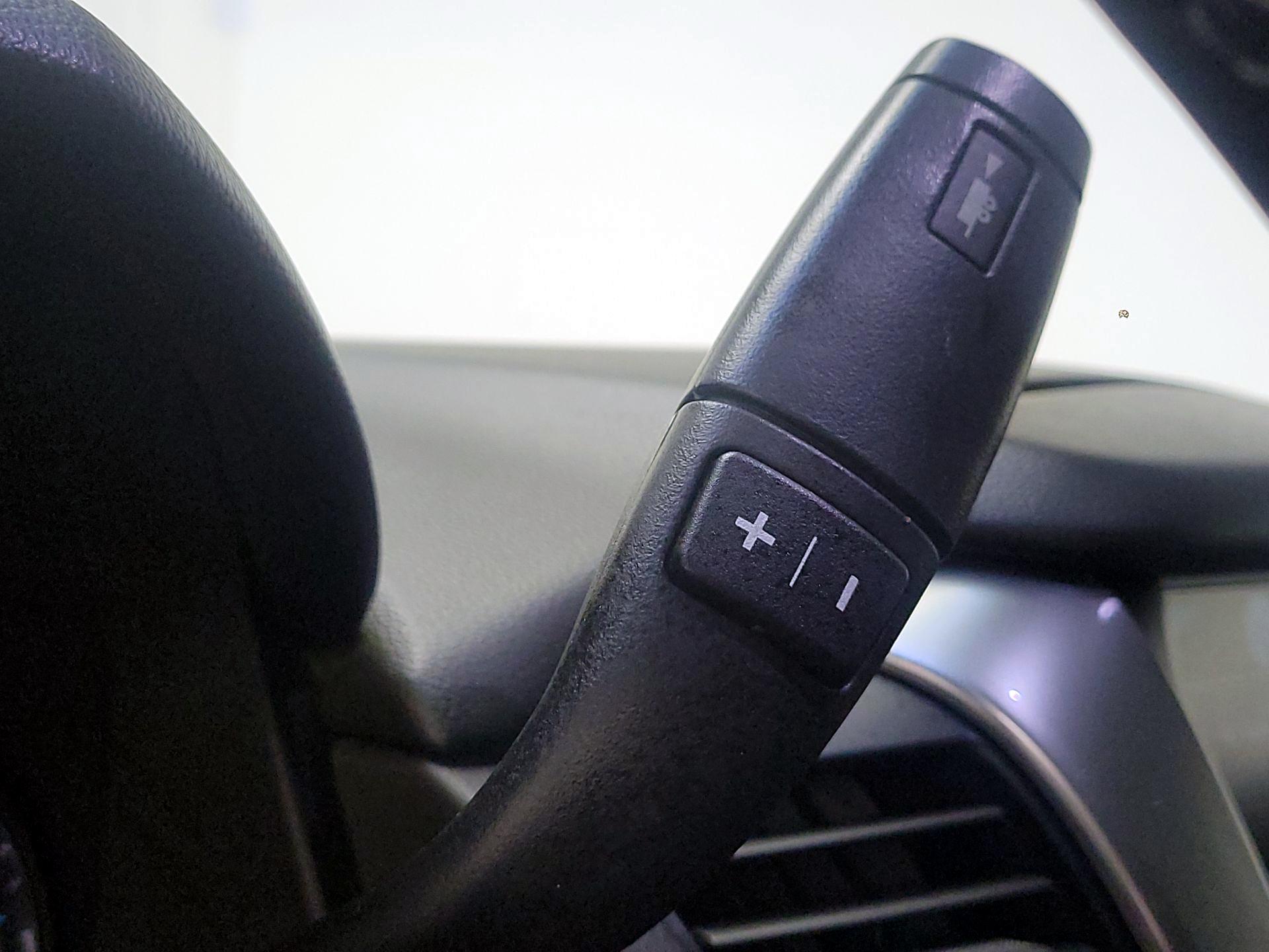 Thumbnail: 2019 Chevrolet Tahoe - 17