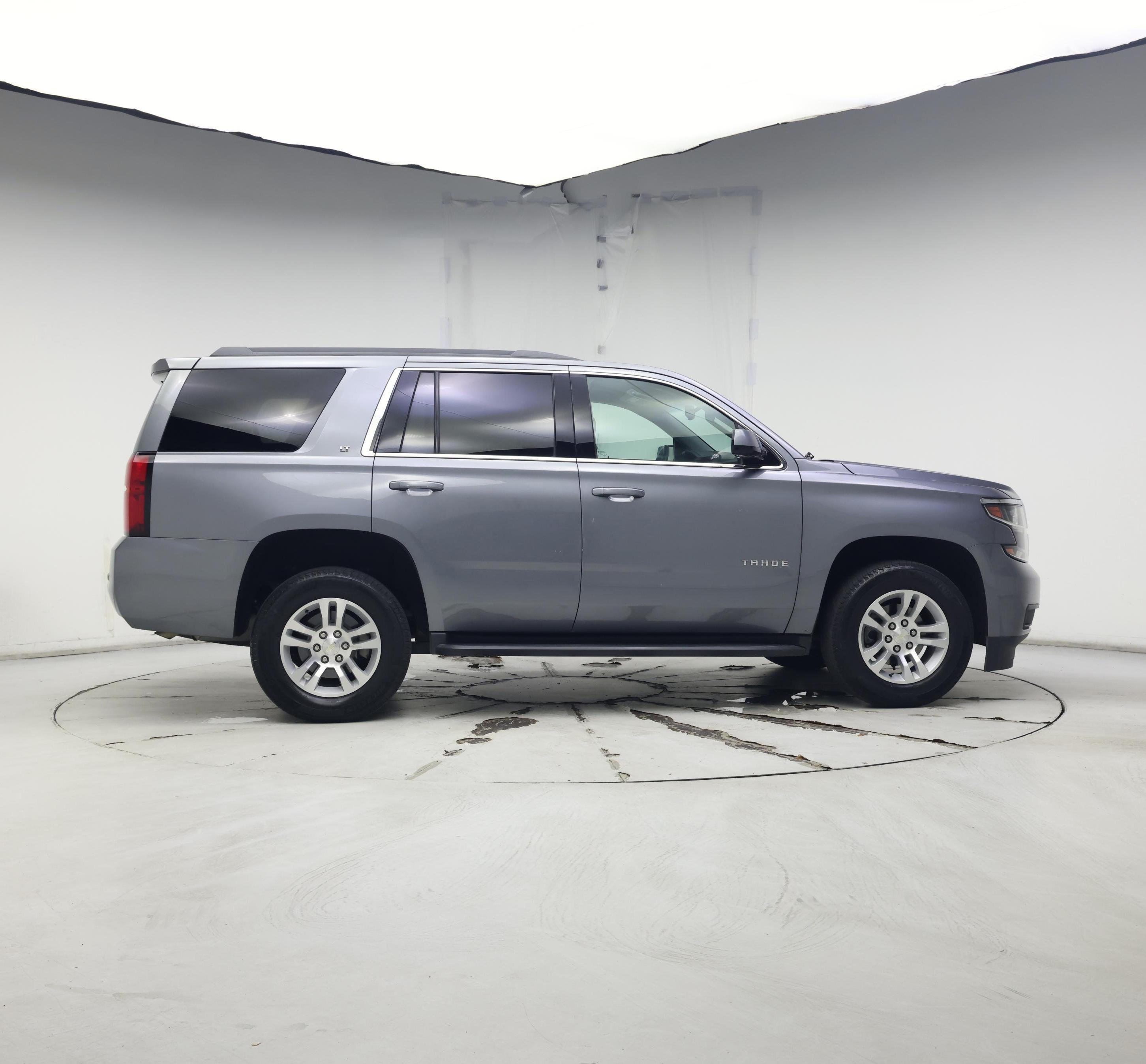 Thumbnail: 2019 Chevrolet Tahoe - 7